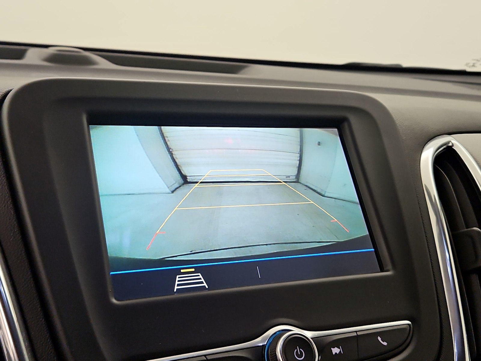 2019 Chevrolet Equinox LS - Photo 15