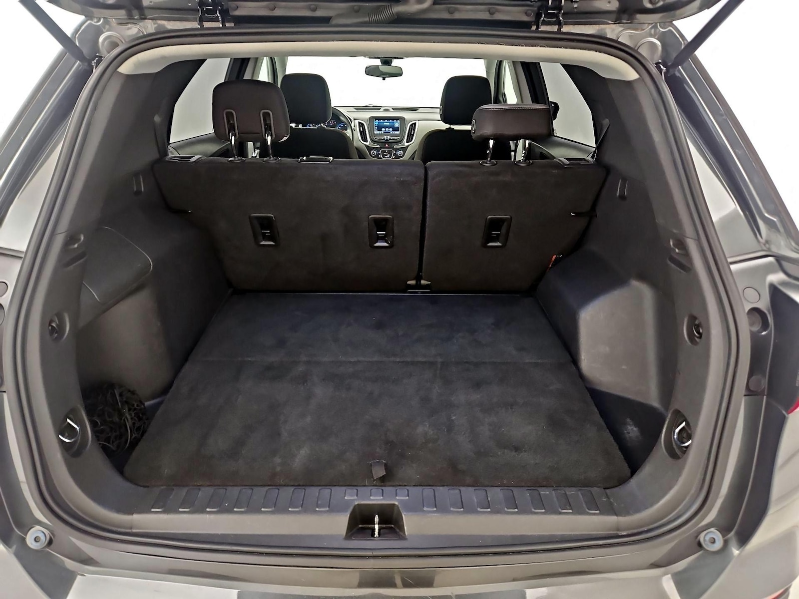 2019 Chevrolet Equinox LS - Photo 21