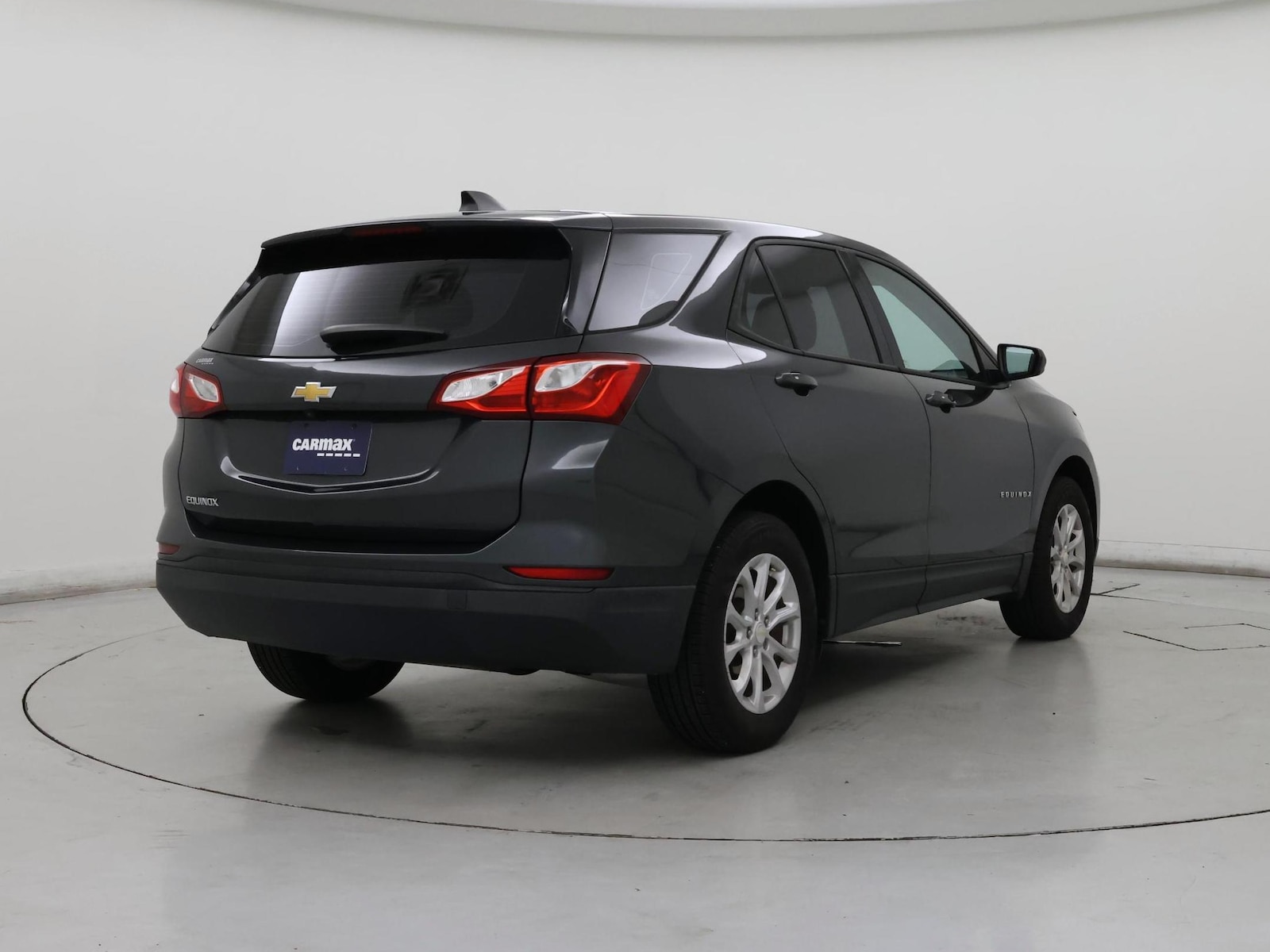 2019 Chevrolet Equinox LS - Photo 9