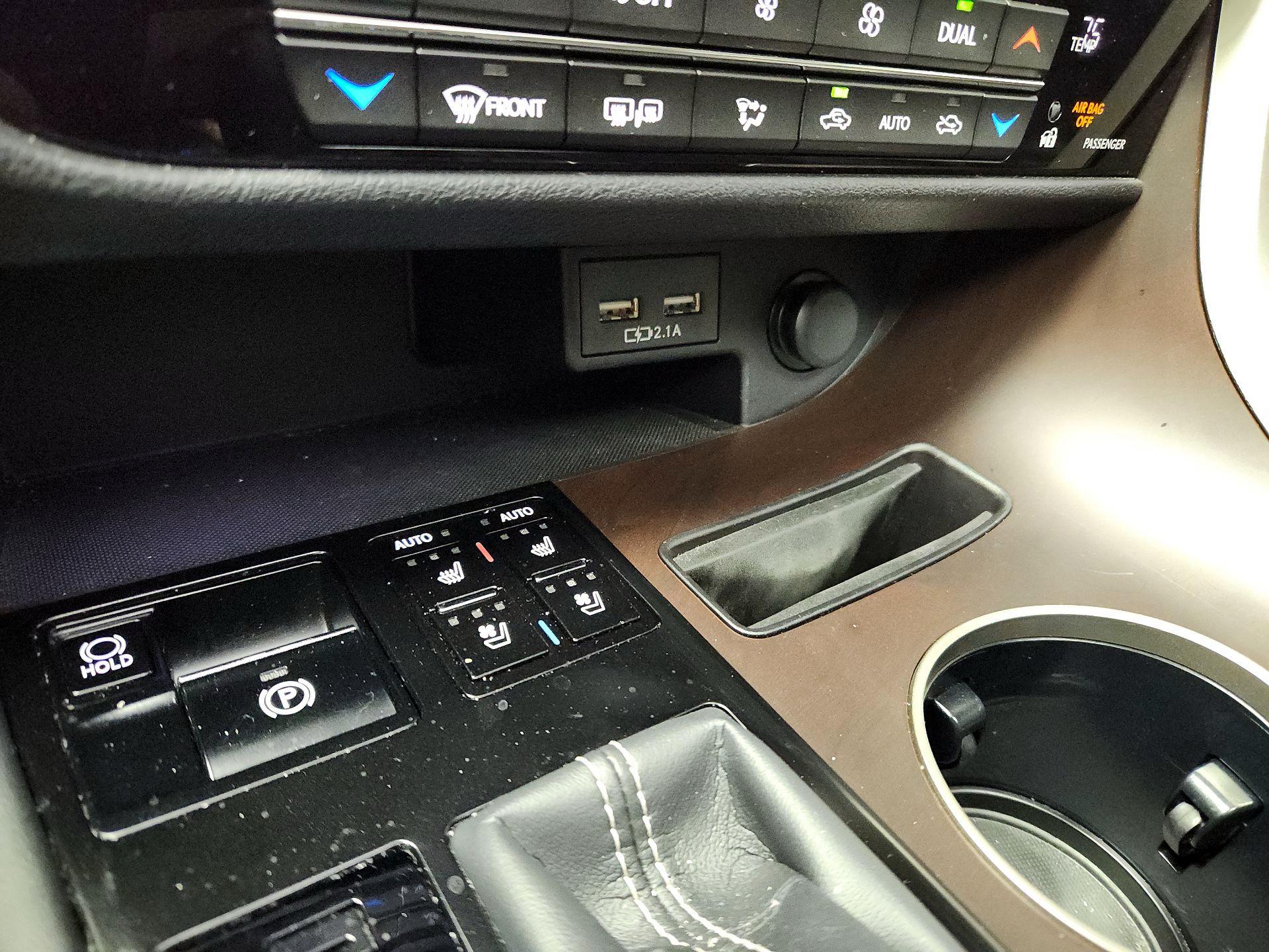 Thumbnail: 2021 Lexus RX - 17