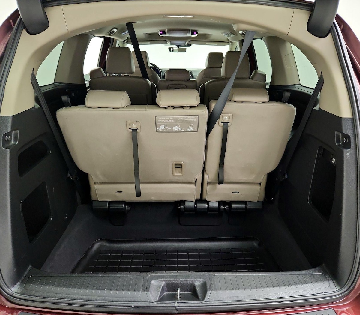 Trunk/Cargo (Seats Up)
