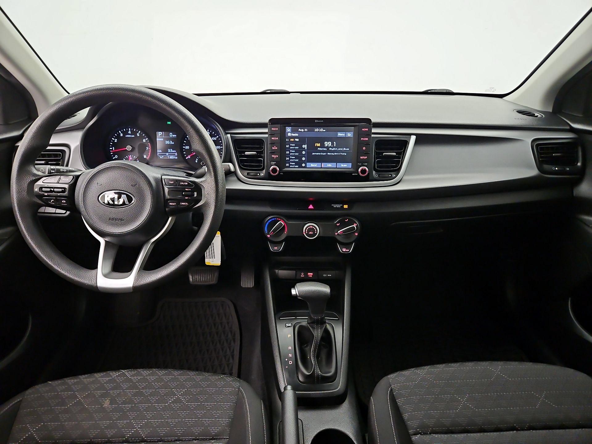 Thumbnail: 2019 Kia Rio - 9