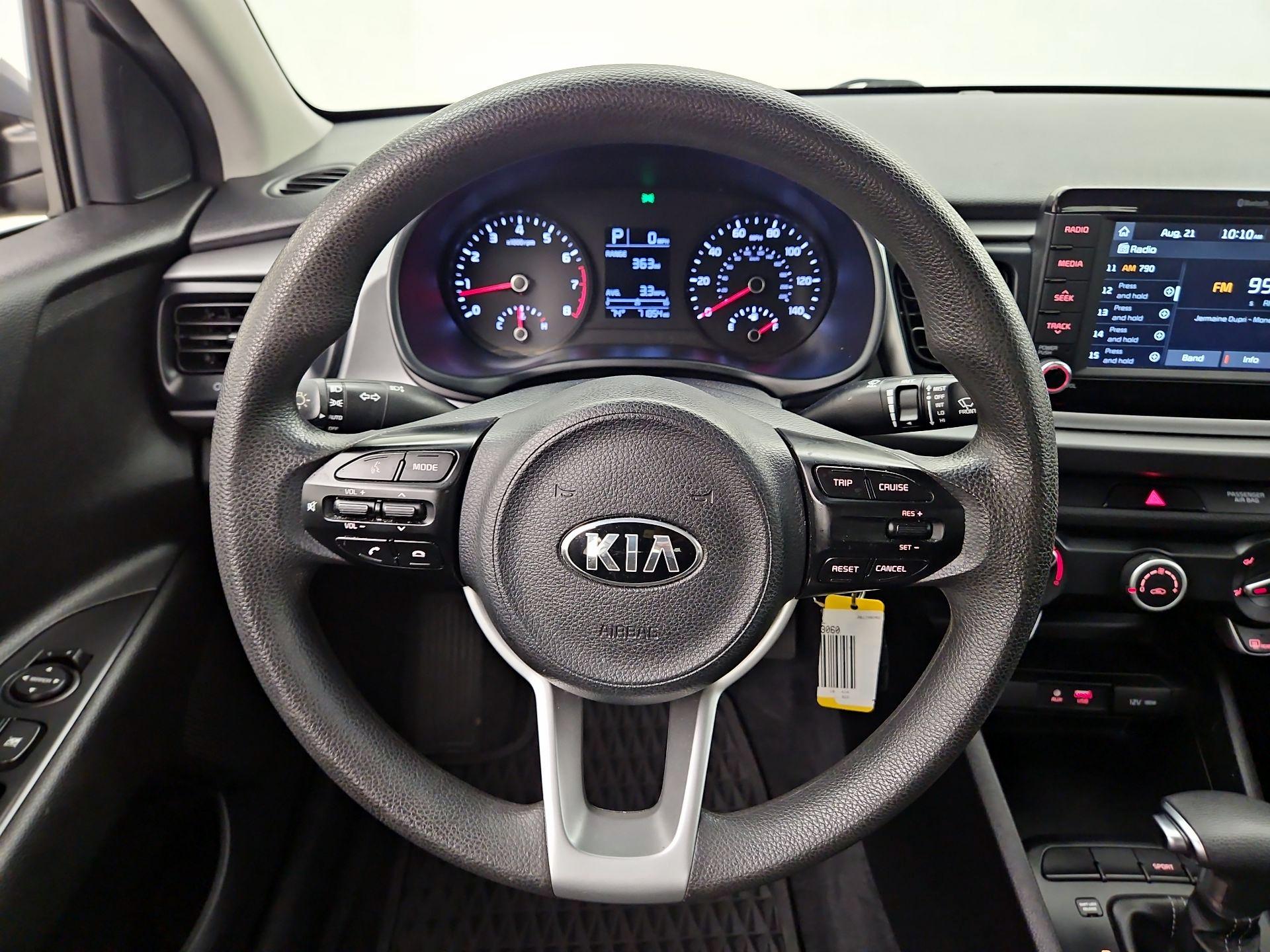 Thumbnail: 2019 Kia Rio - 10