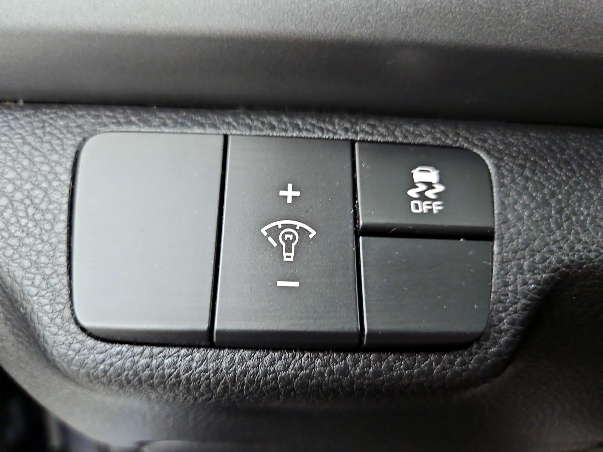 Thumbnail: 2019 Kia Rio - 13