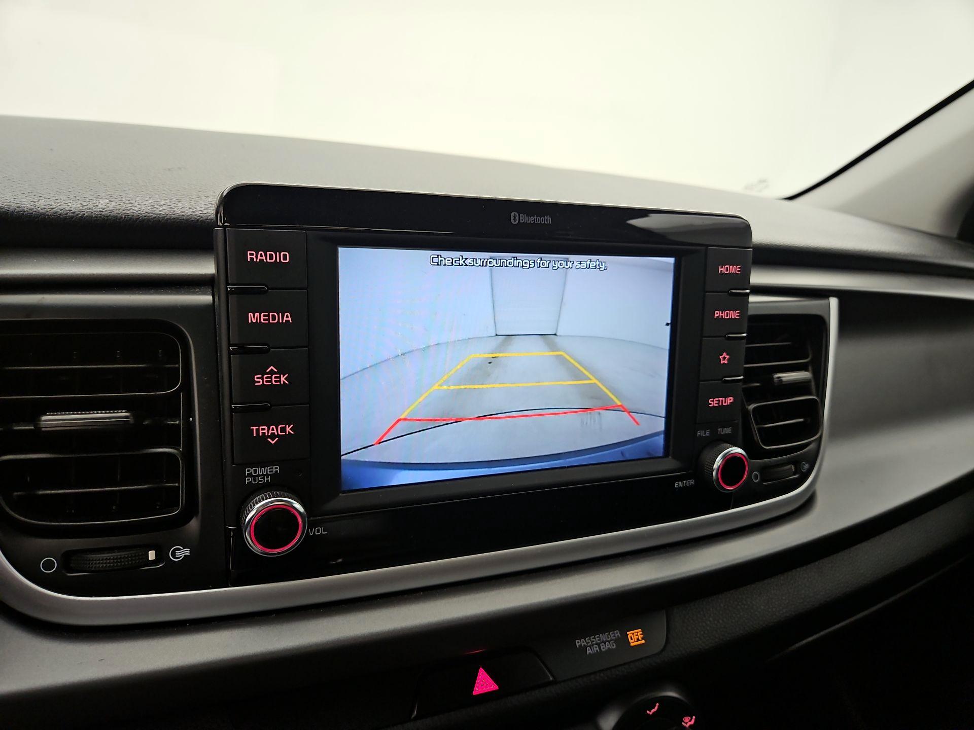 Thumbnail: 2019 Kia Rio - 14