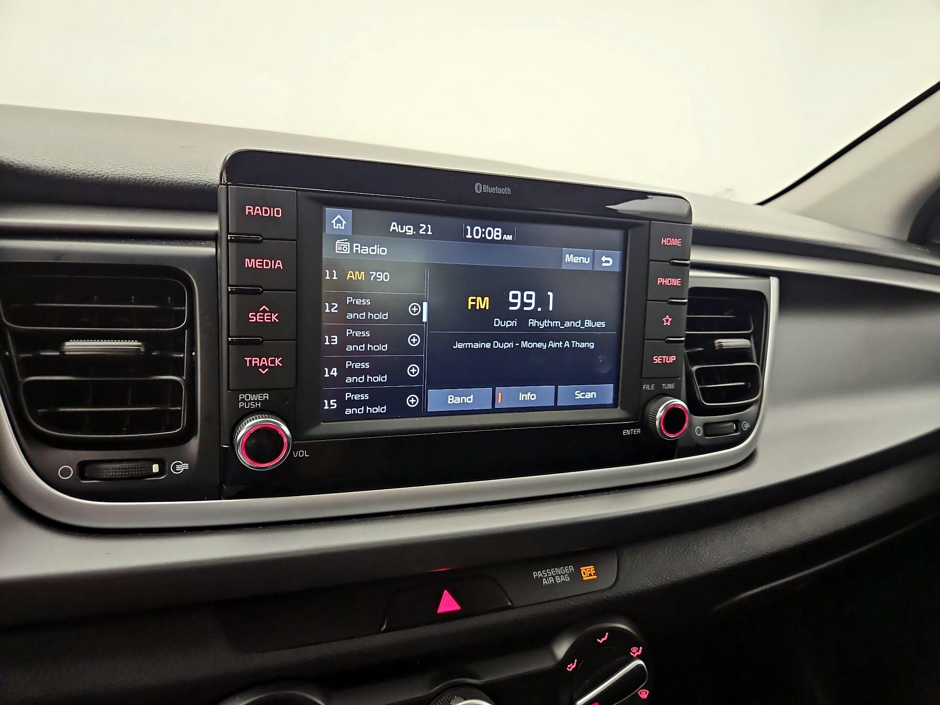 Thumbnail: 2019 Kia Rio - 15