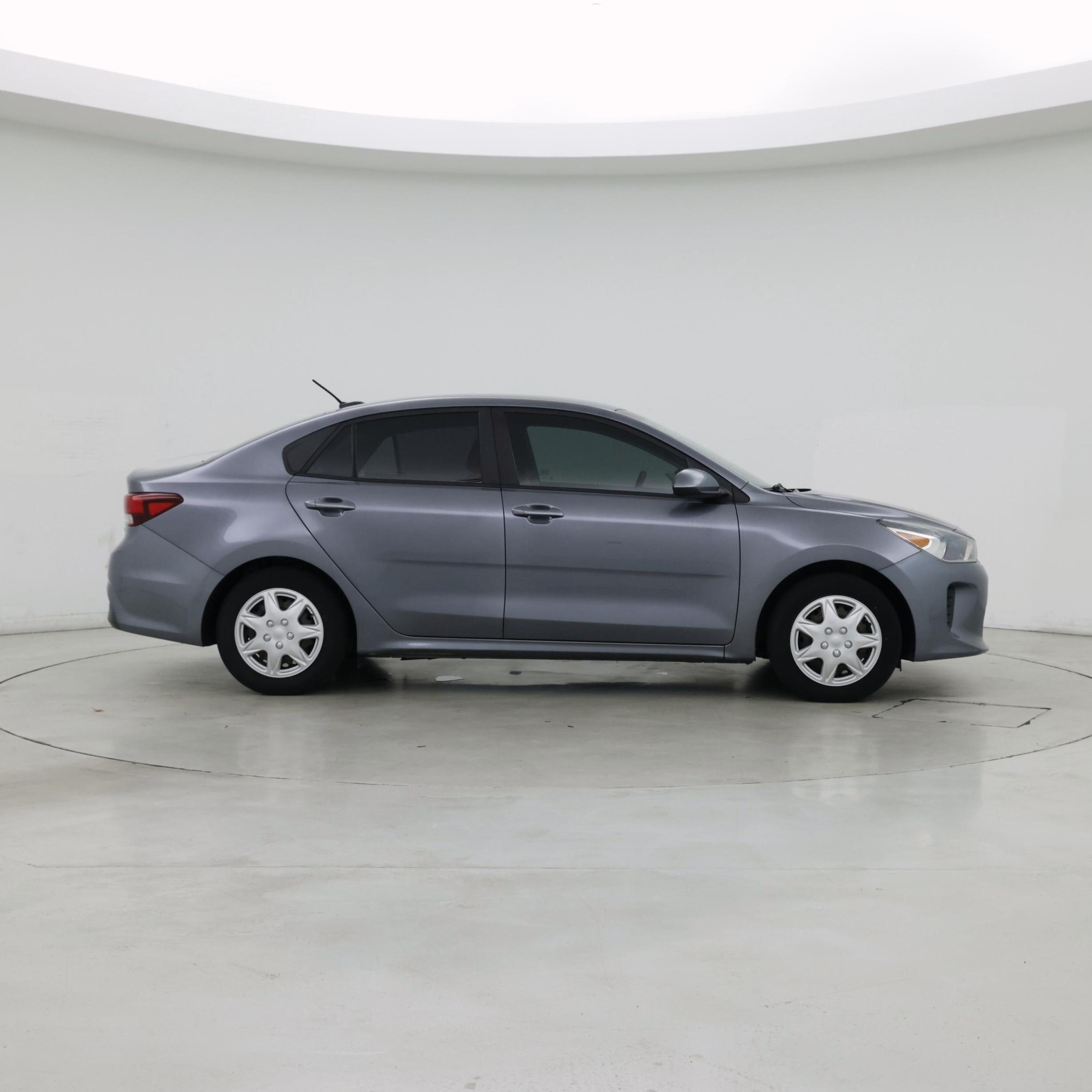 Thumbnail: 2019 Kia Rio - 7