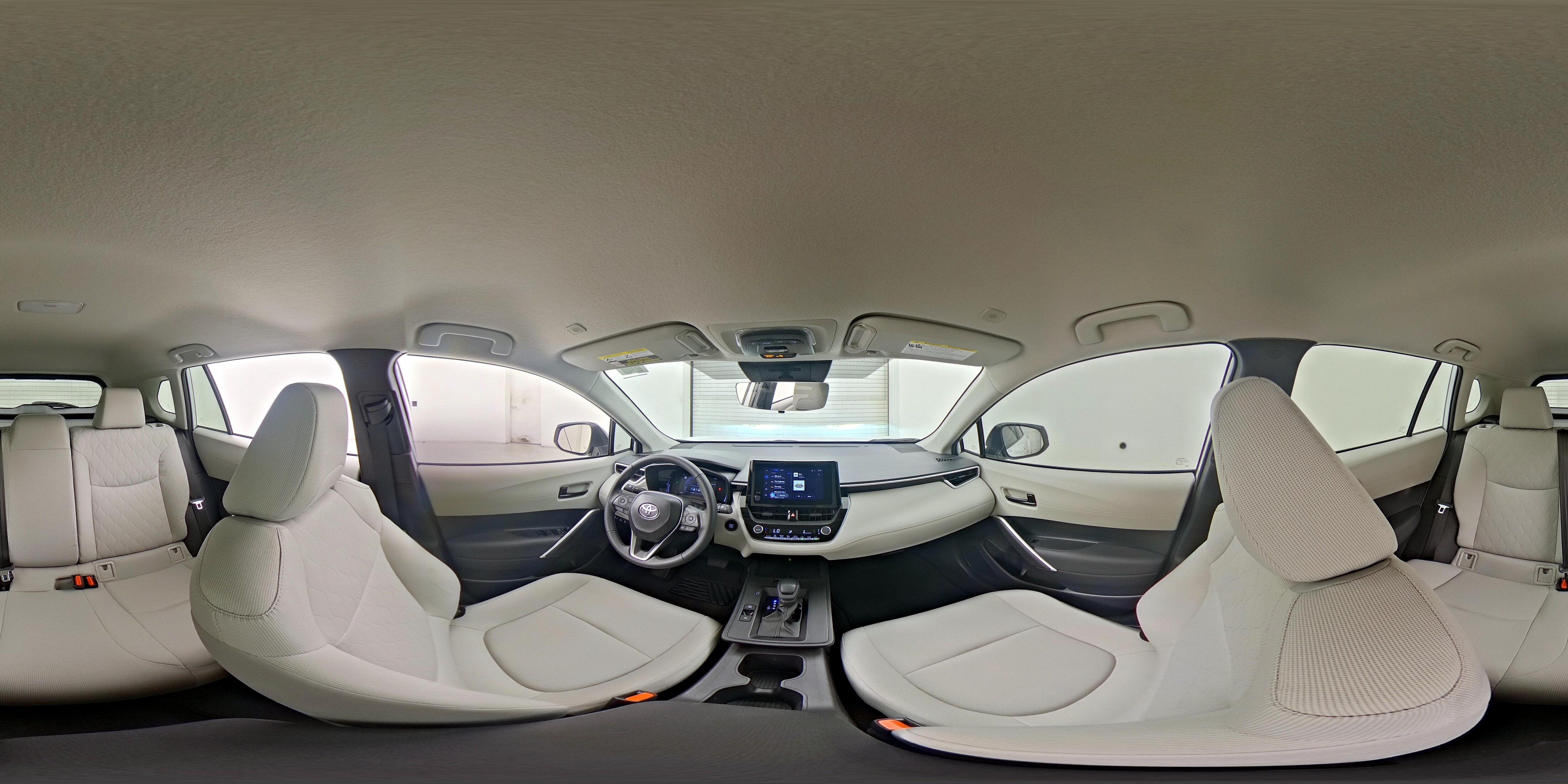 2026 Toyota Corolla Cross LE - Photo 24
