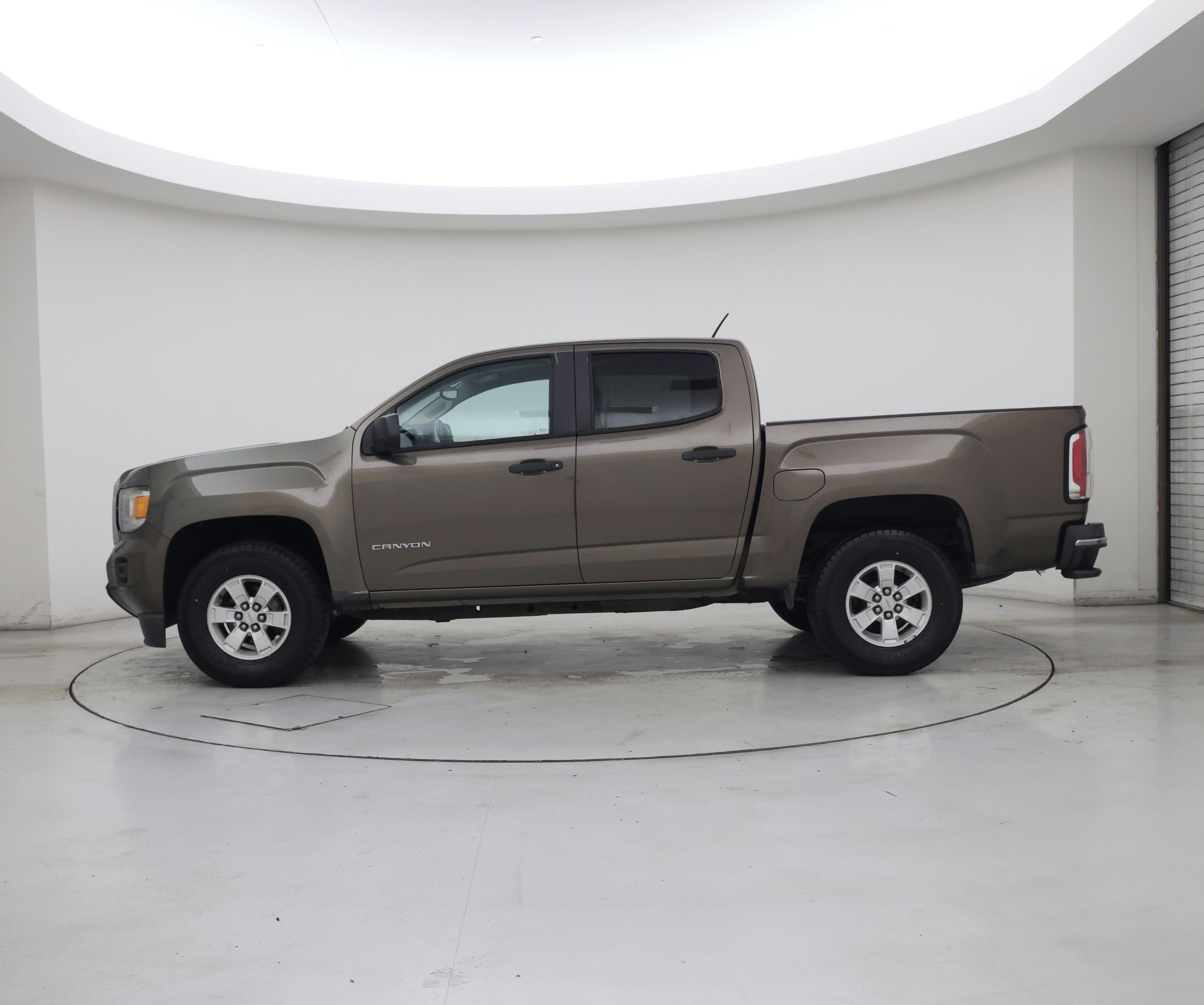 Thumbnail: 2016 GMC Canyon - 3