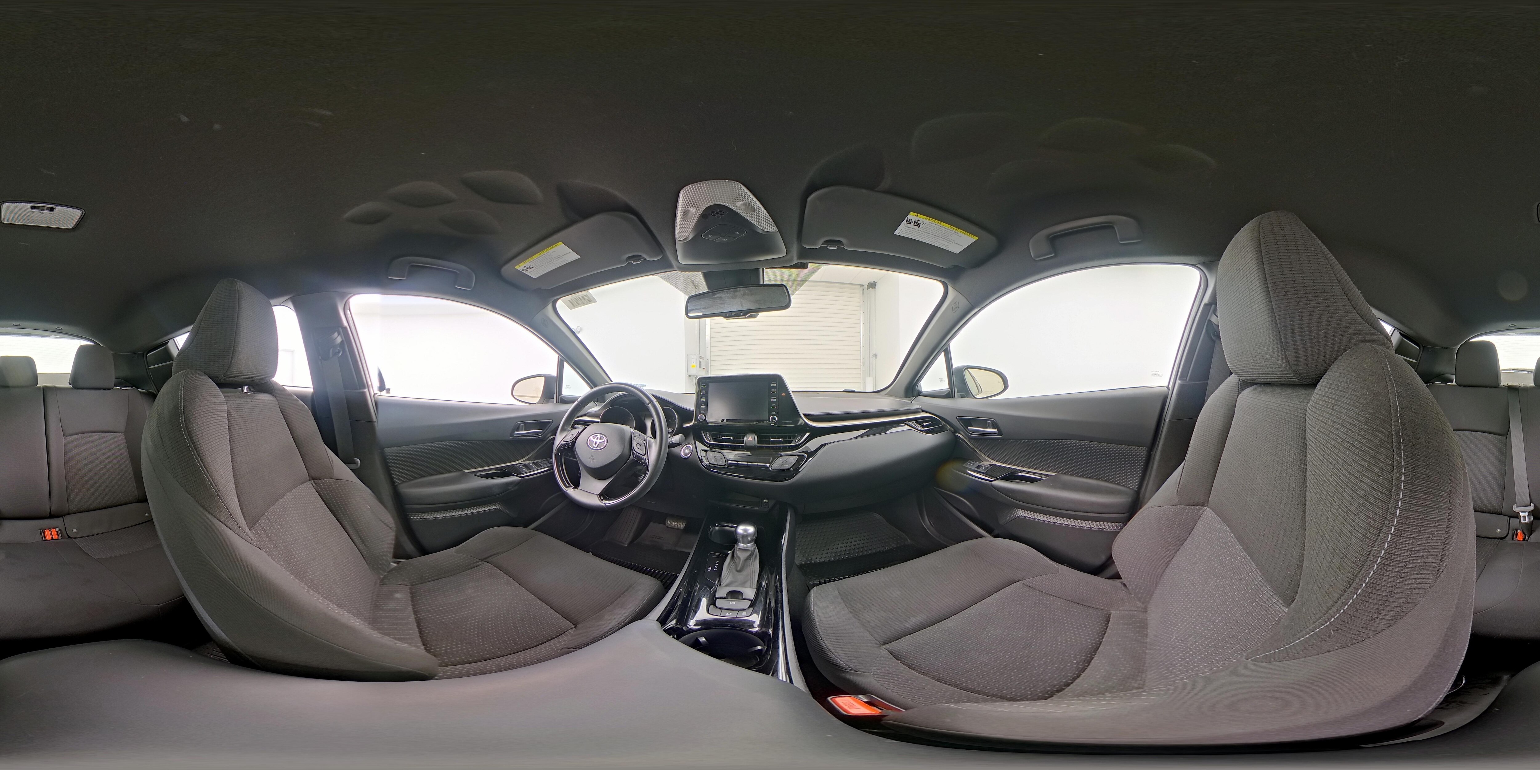 2019 Toyota C-HR XLE - Photo 25
