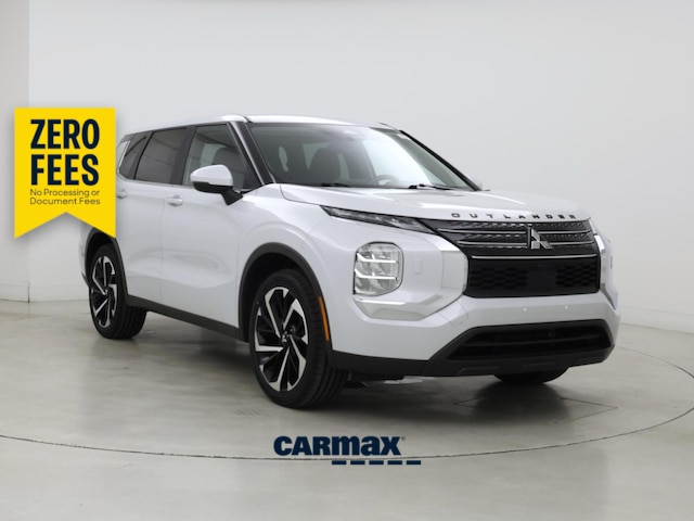 White 2022 Mitsubishi Outlander SUV / Crossover All-Wheel Drive Automatic