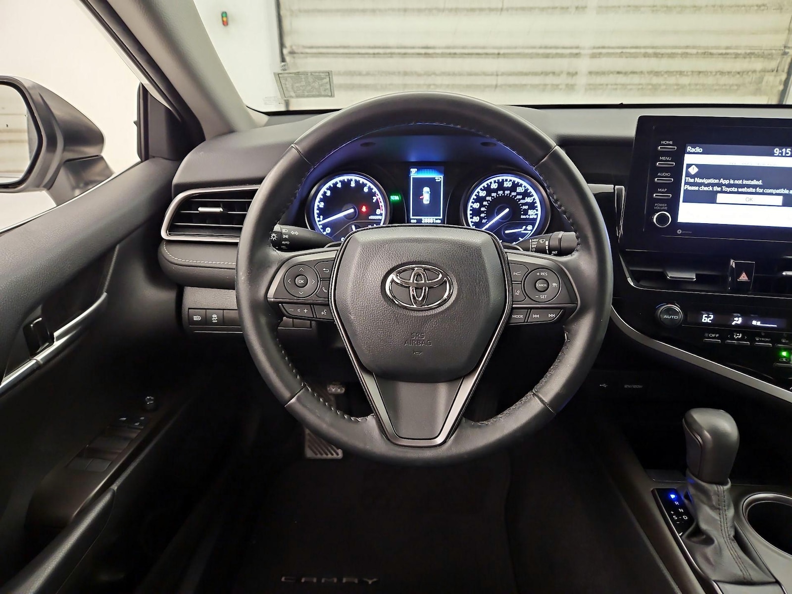 2021 Toyota Camry SE - Photo 11