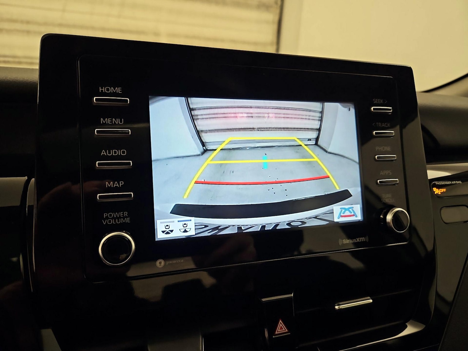 2021 Toyota Camry SE - Photo 16