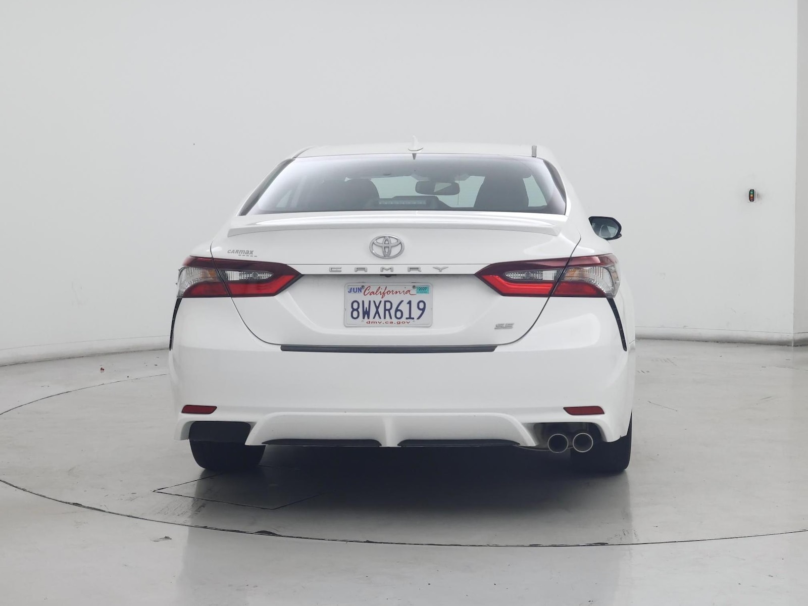 2021 Toyota Camry SE - Photo 7