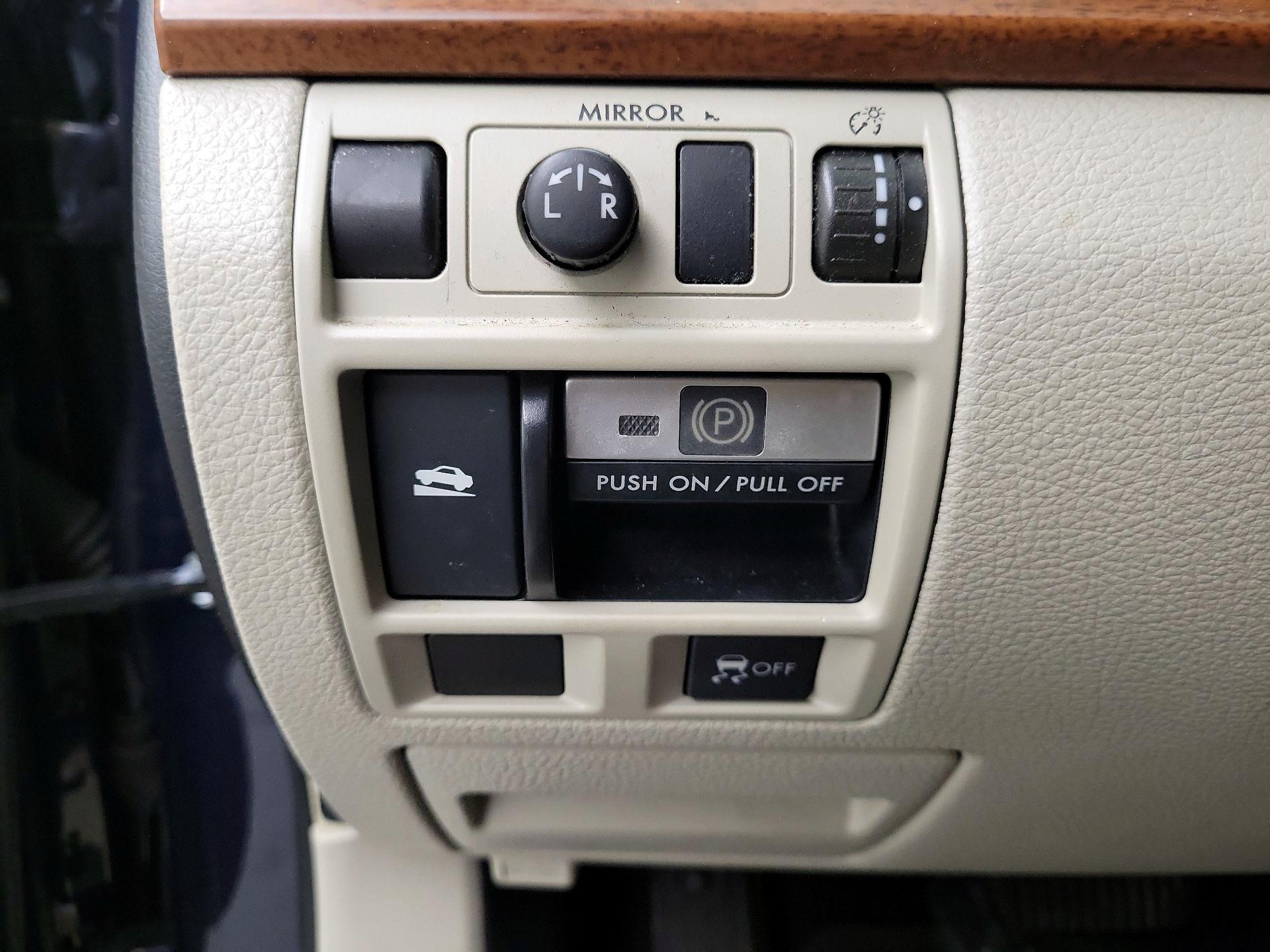 Thumbnail: 2014 Subaru Outback - 13