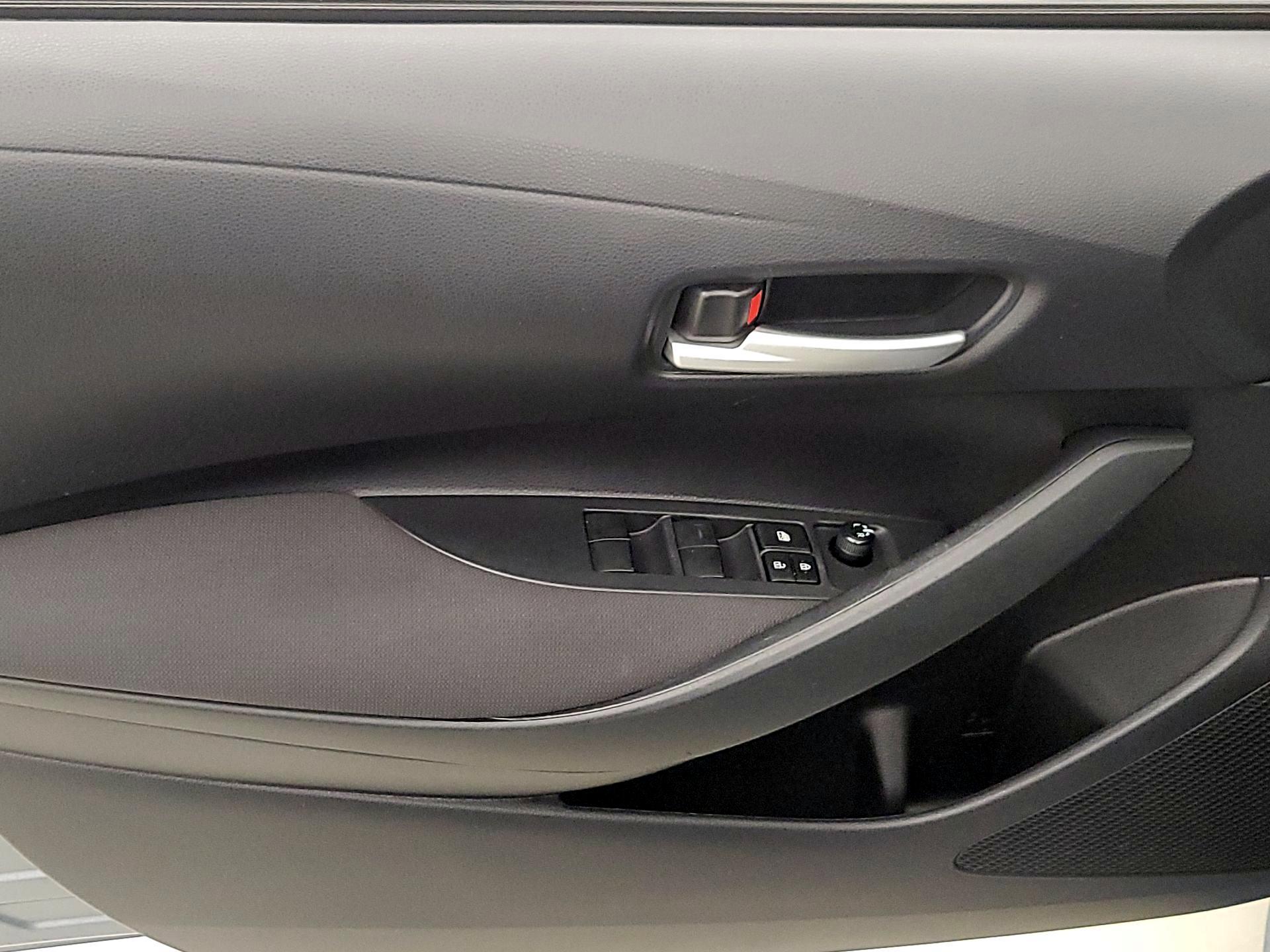 Thumbnail: 2021 Toyota Corolla - 12