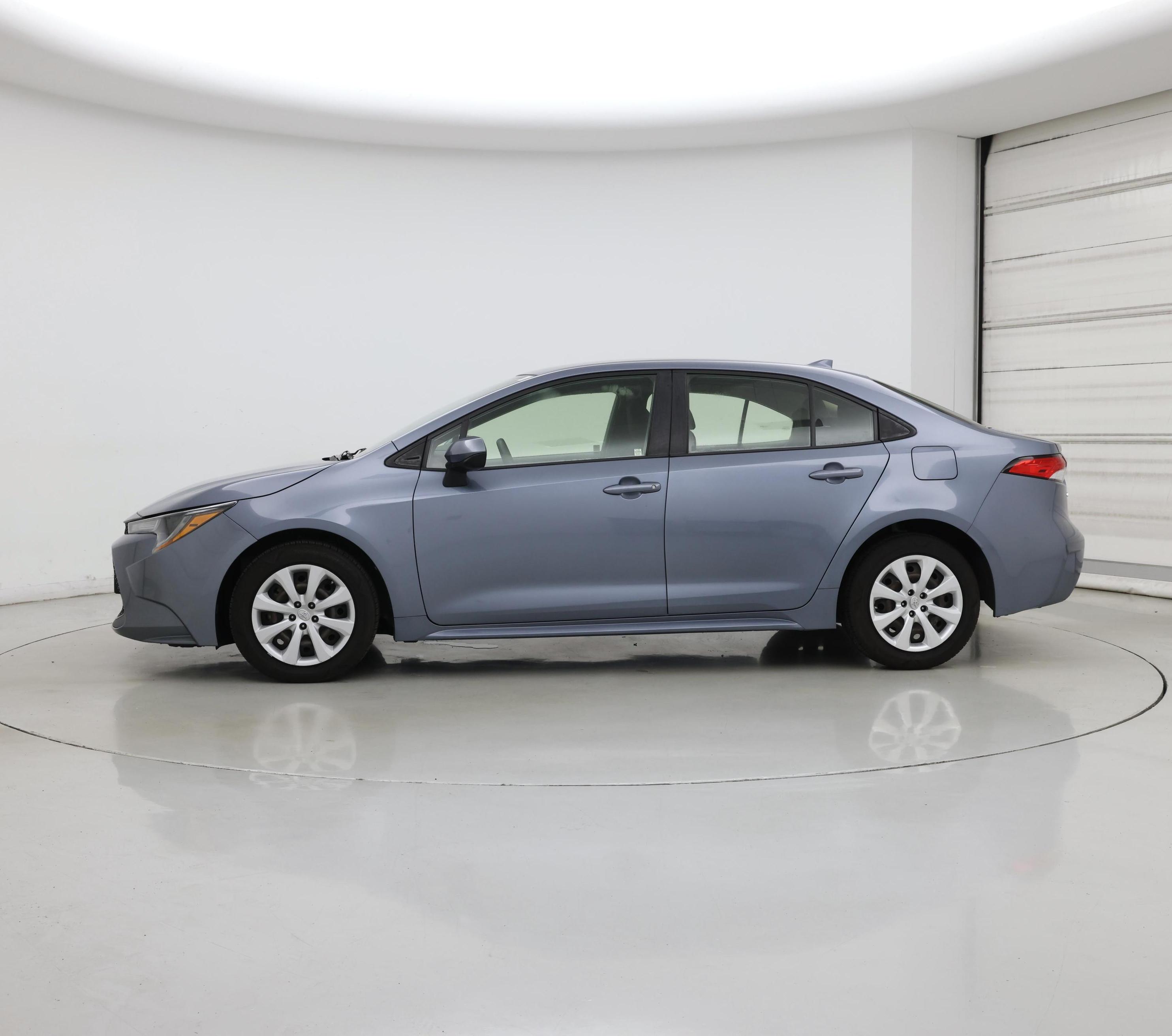 Thumbnail: 2021 Toyota Corolla - 3