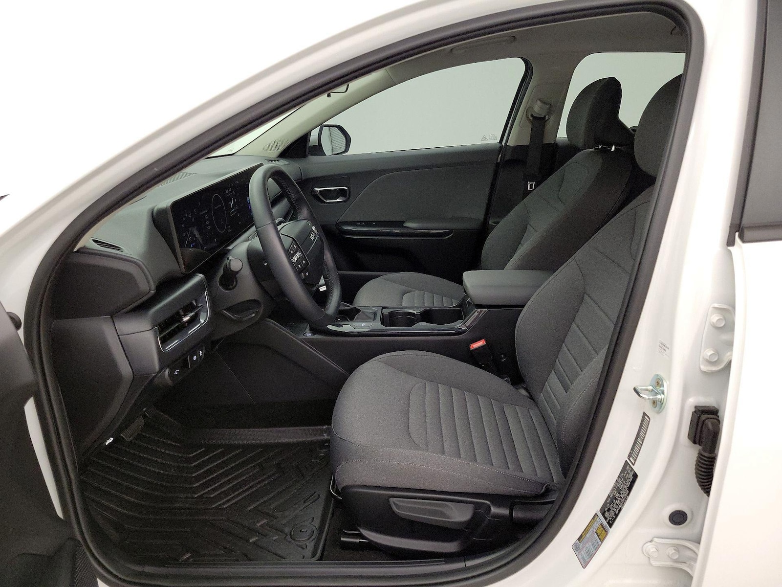 2025 Kia K4 EX - Photo 12