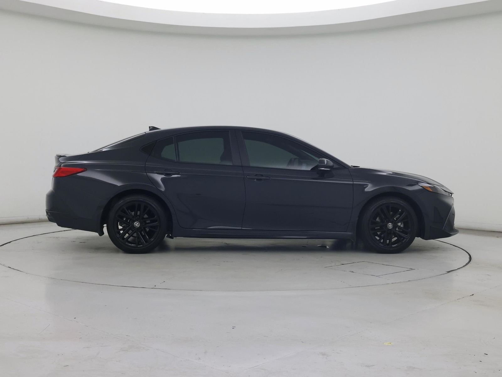 2026 Toyota Camry SE - Photo 8