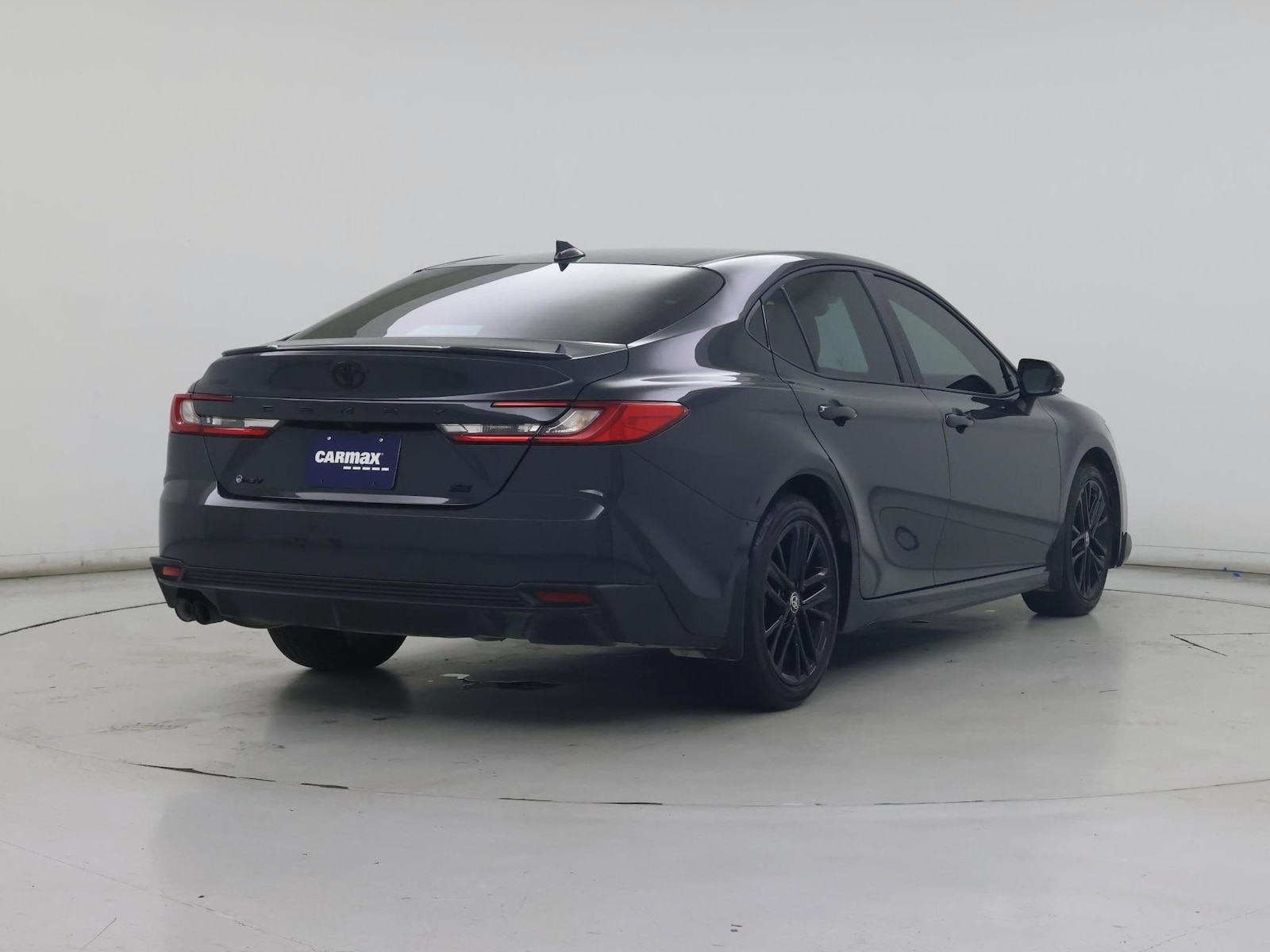 2026 Toyota Camry SE - Photo 9