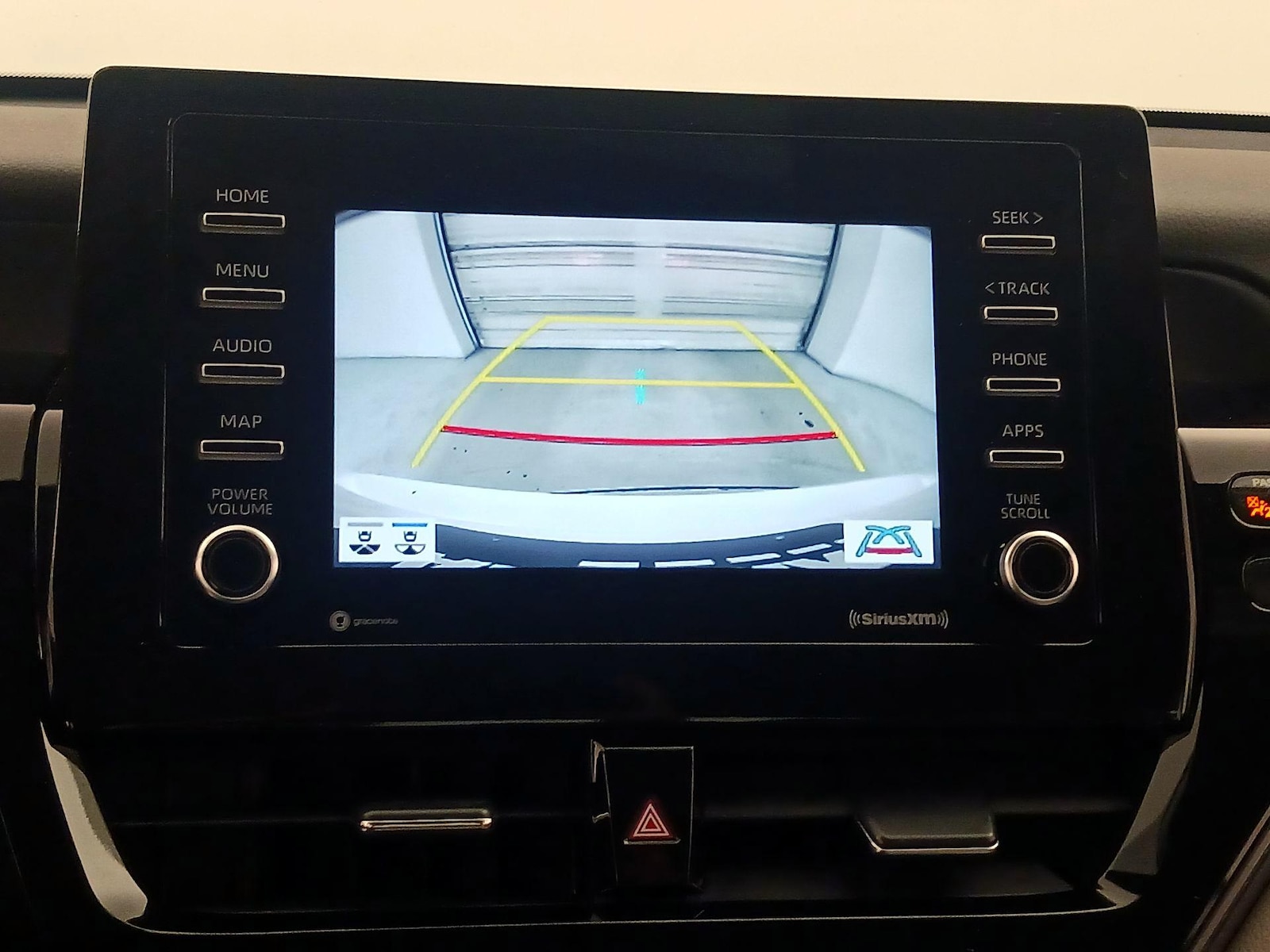 2023 Toyota Camry SE - Photo 15