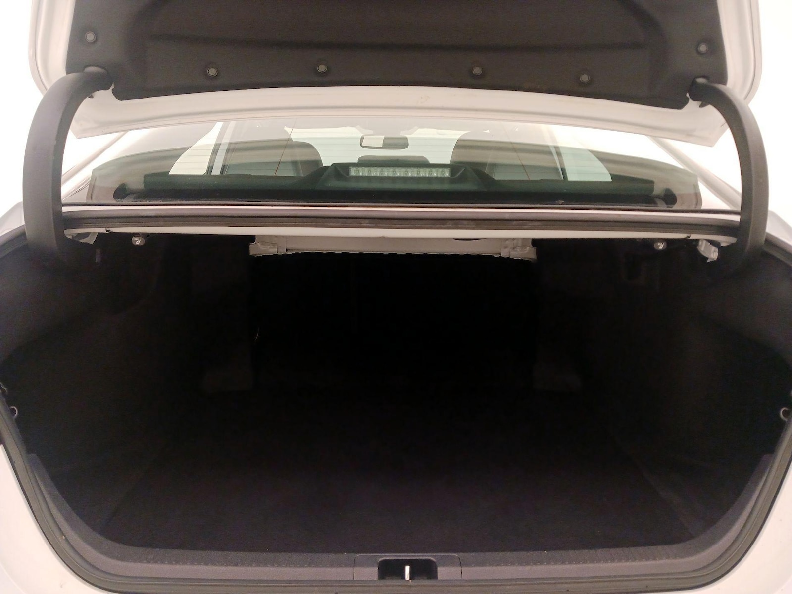 2023 Toyota Camry SE - Photo 21