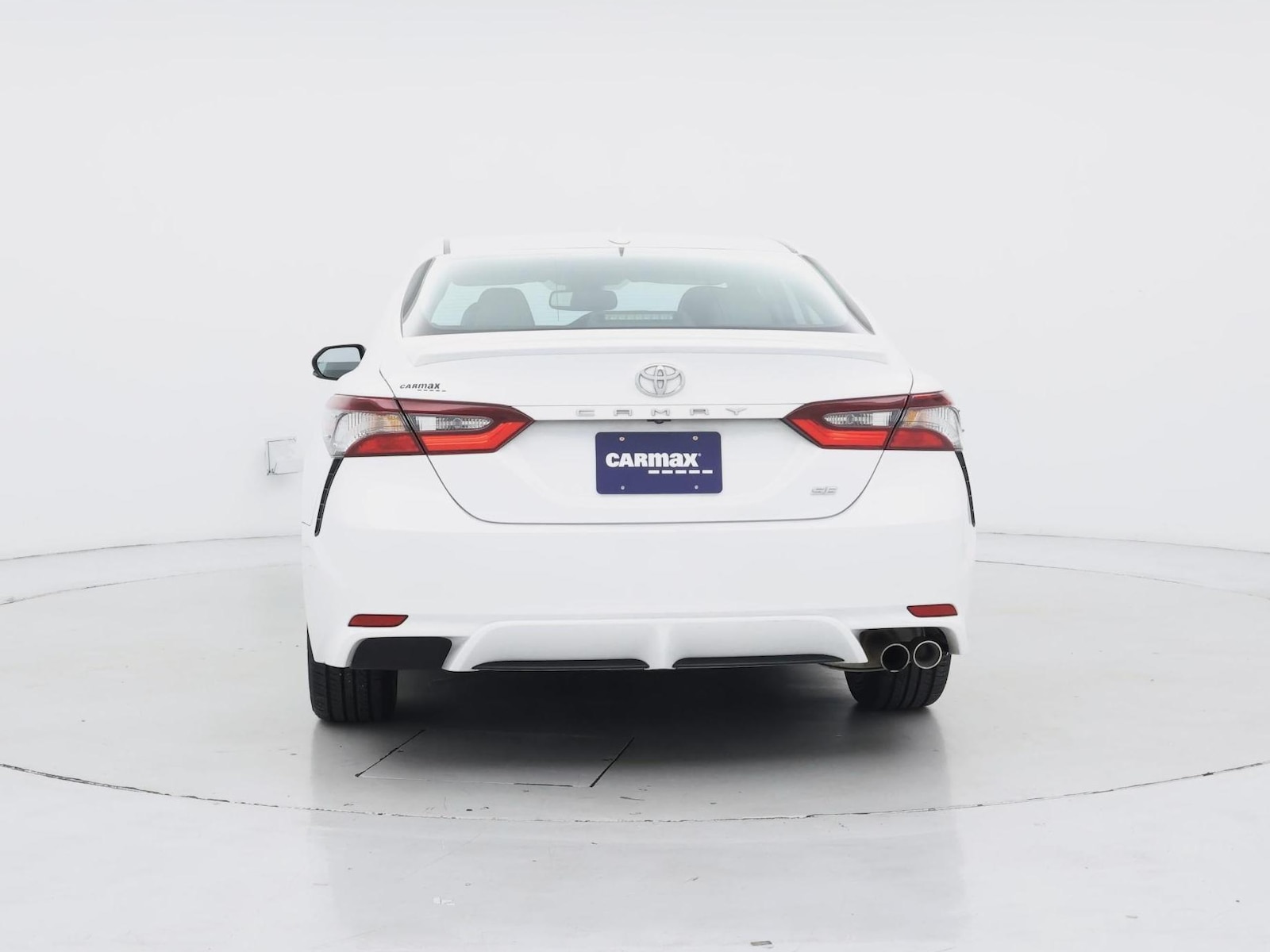2023 Toyota Camry SE - Photo 7