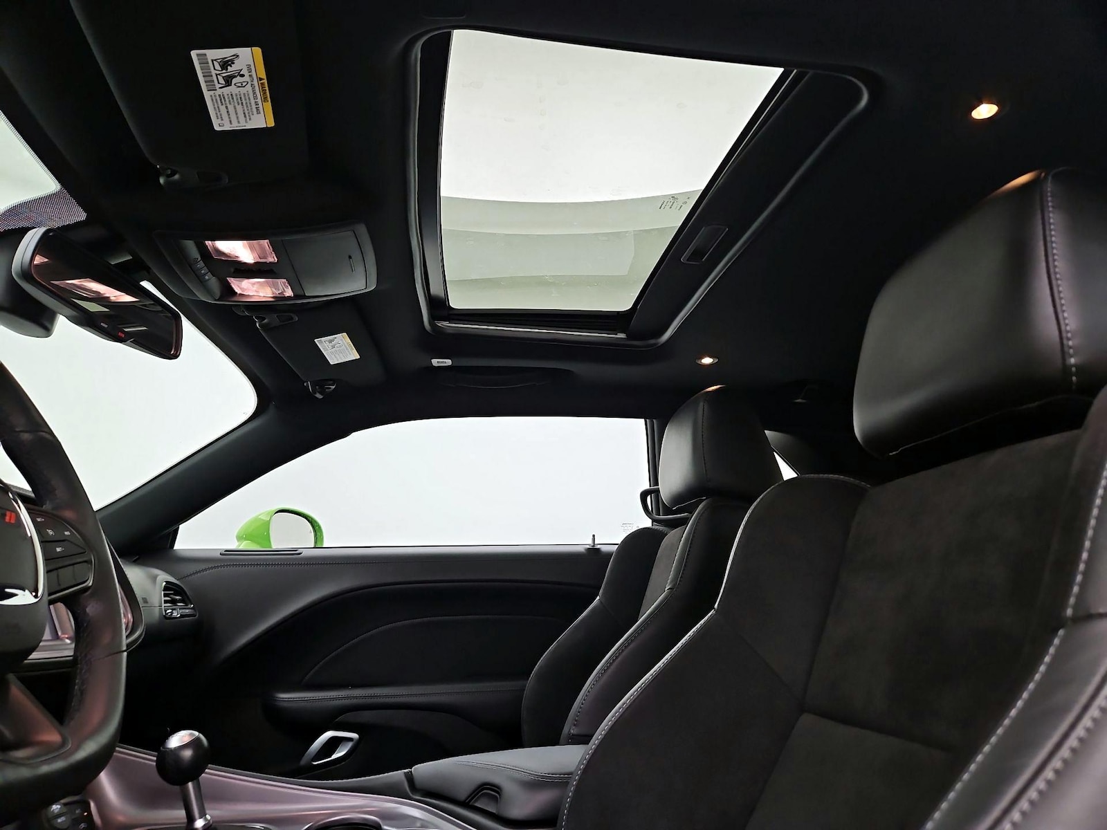 Sunroof(s) & Overhead Airbags