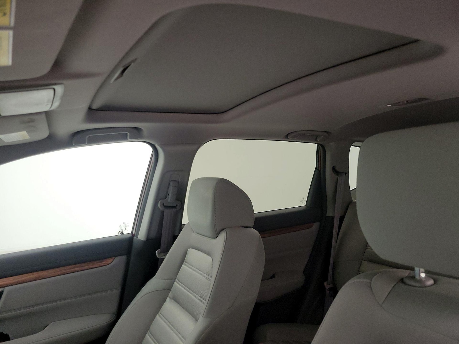 Sunroof(s) & Overhead Airbags