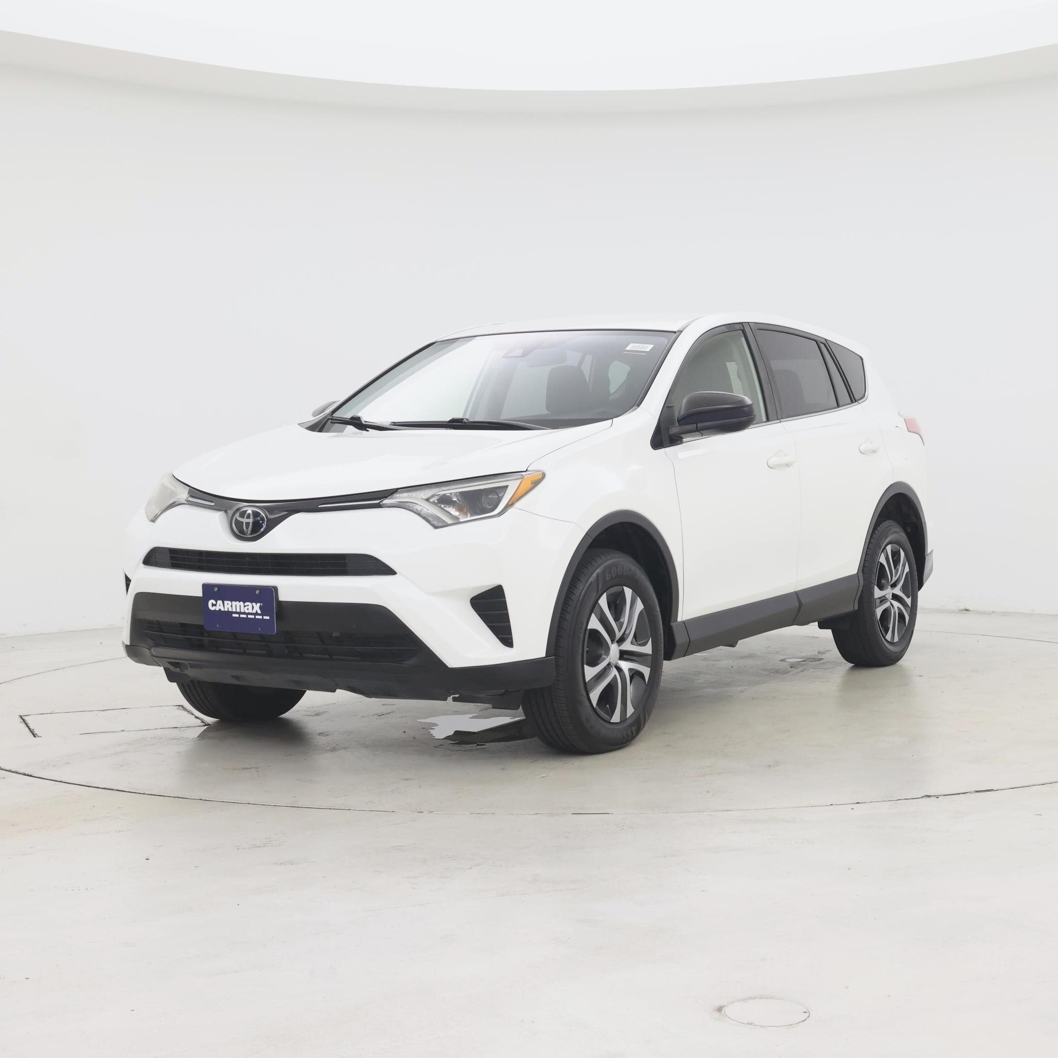 Thumbnail: 2018 Toyota RAV4 - 4