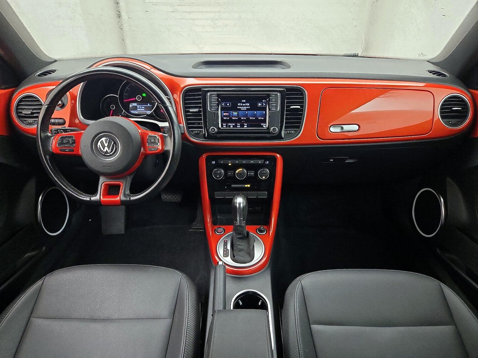 2019 Volkswagen Beetle SE - Photo 10
