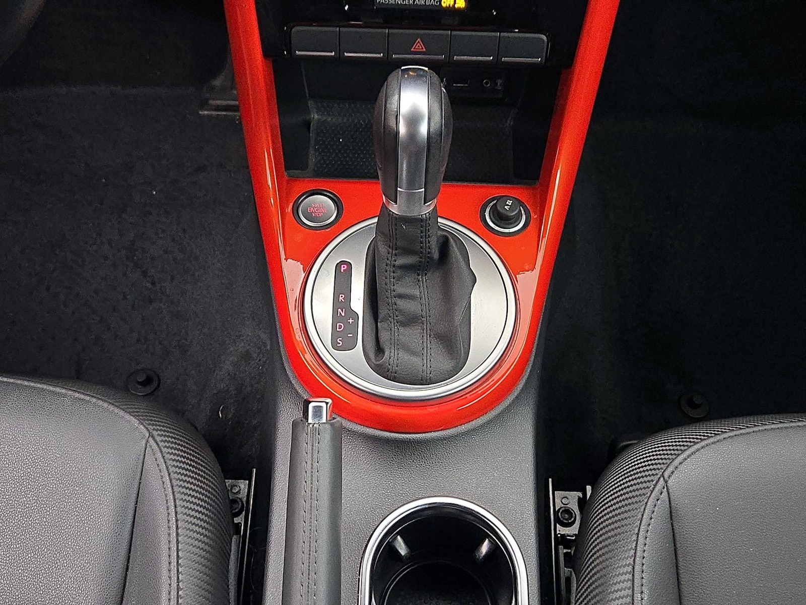 2019 Volkswagen Beetle SE - Photo 18