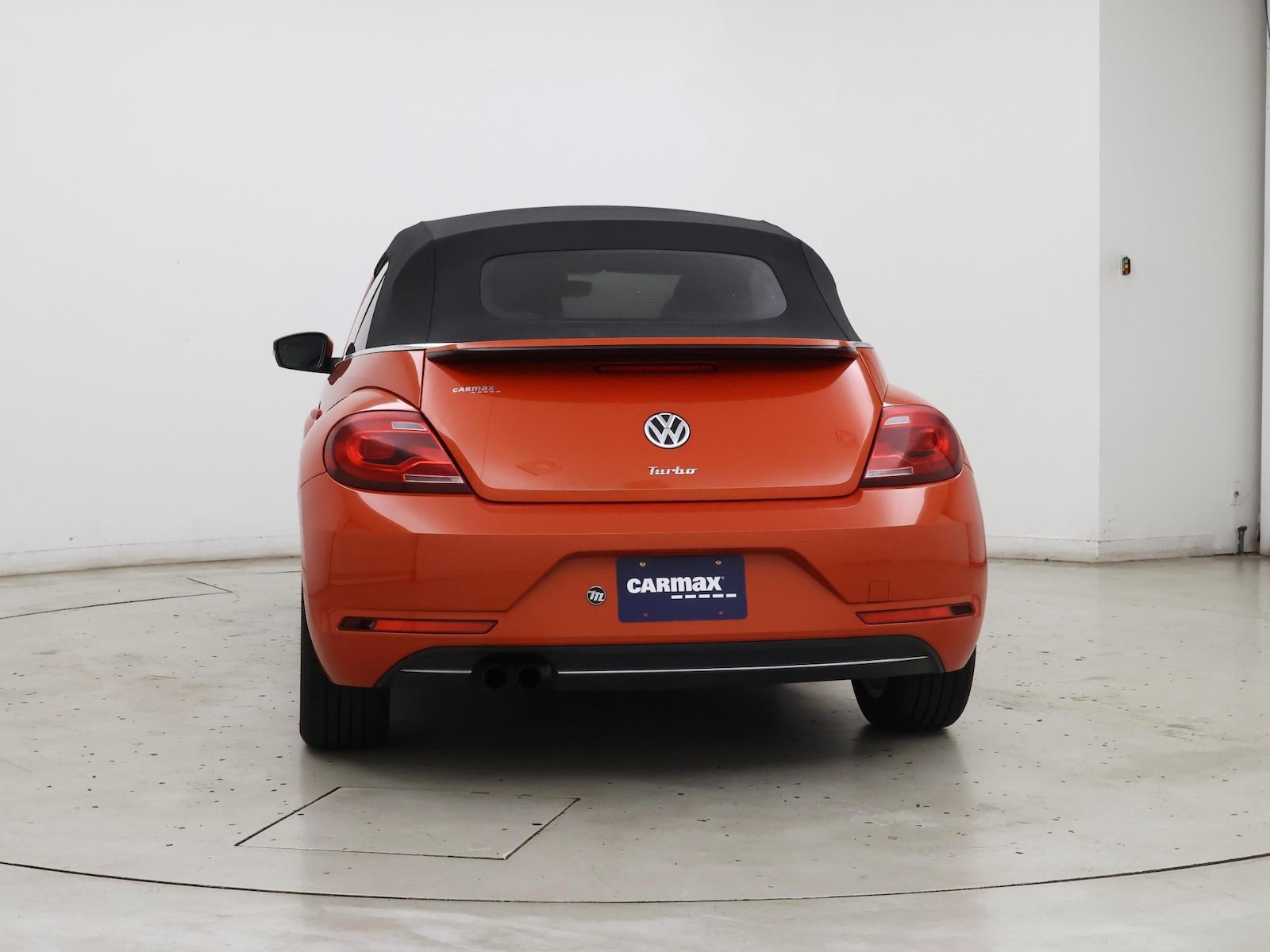 2019 Volkswagen Beetle SE - Photo 7