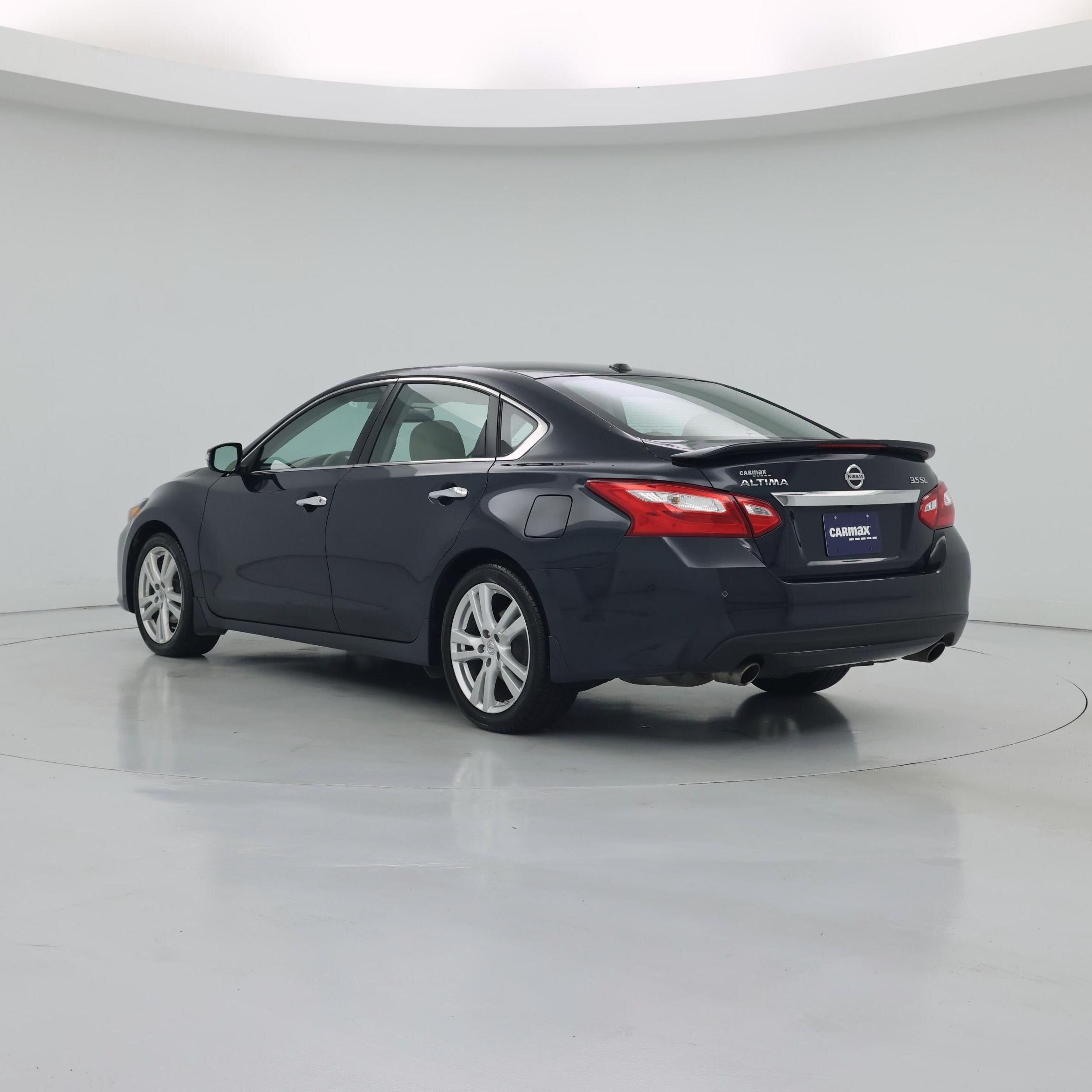 Thumbnail: 2016 Nissan Altima - 2
