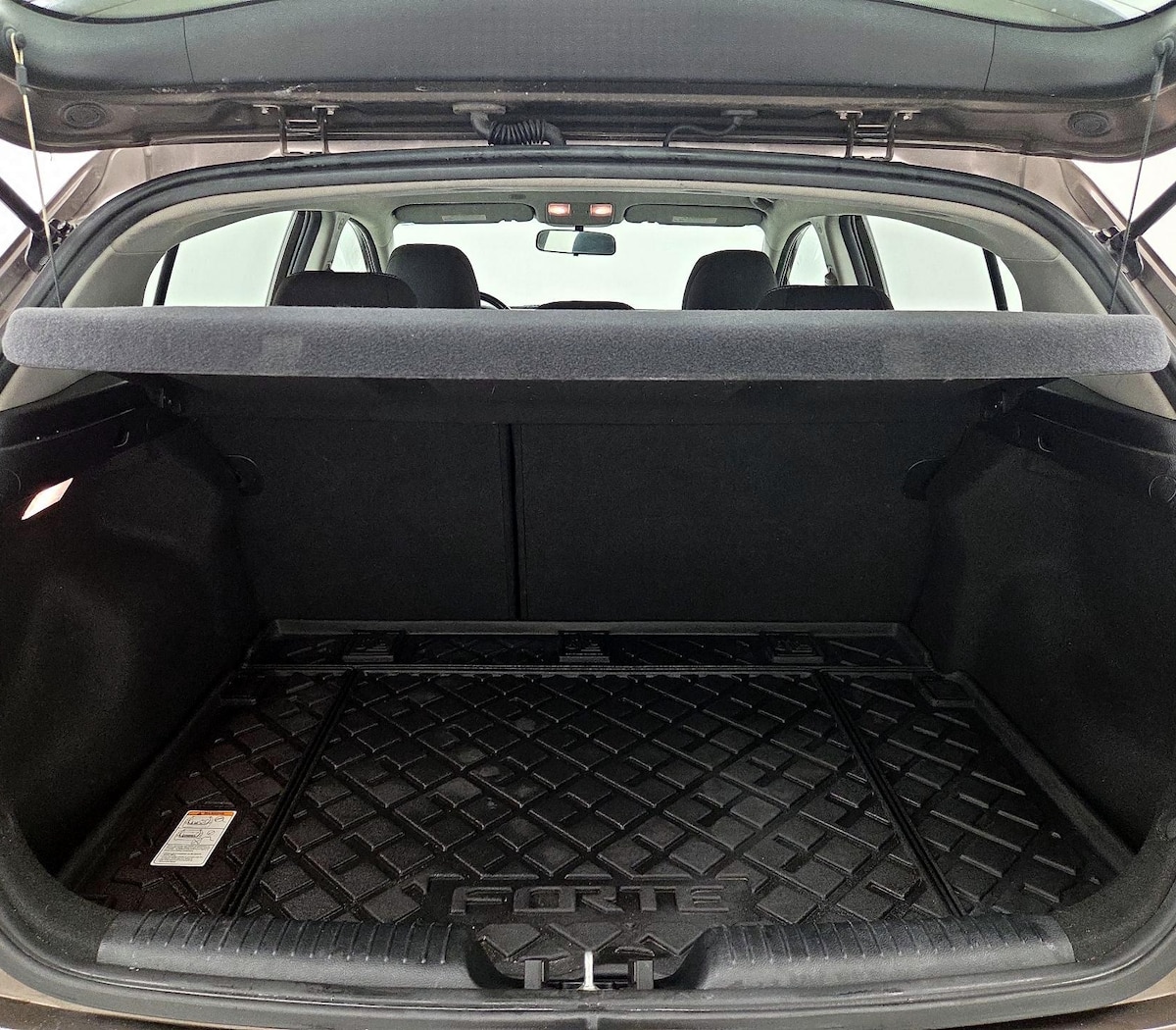 Trunk/Cargo (Seats Up)