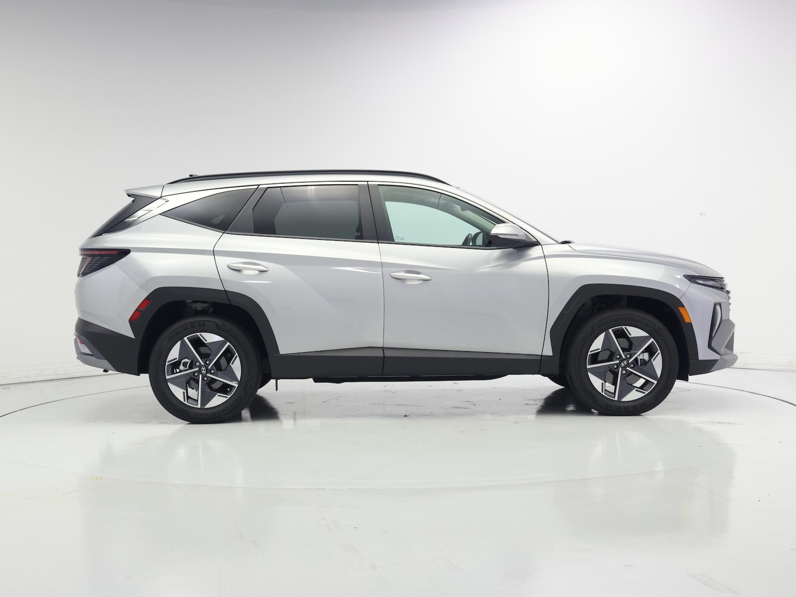 2025 Hyundai Tucson SEL Convenience - Photo 8