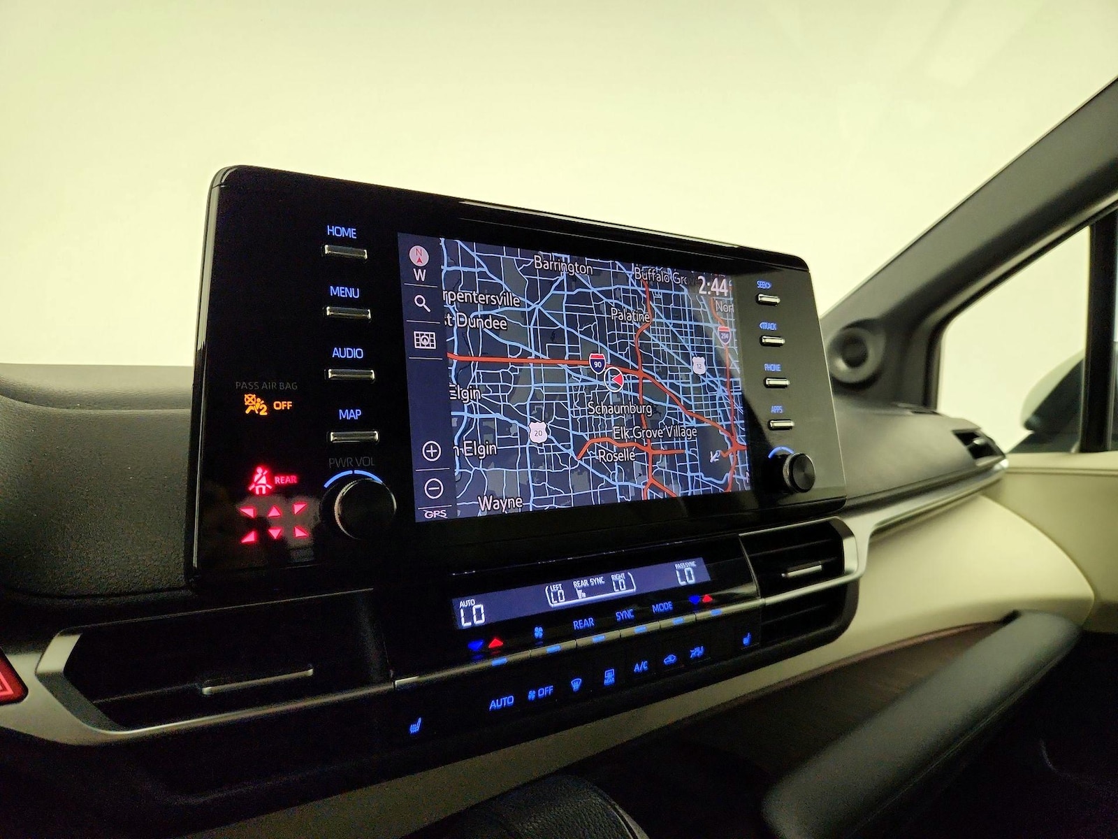 2021 Toyota Sienna XLE - Photo 15