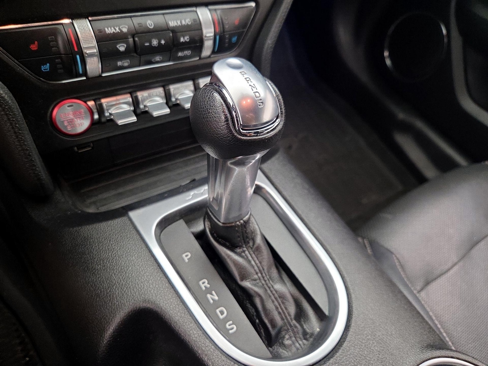 2019 Ford Mustang GT Premium - Photo 19