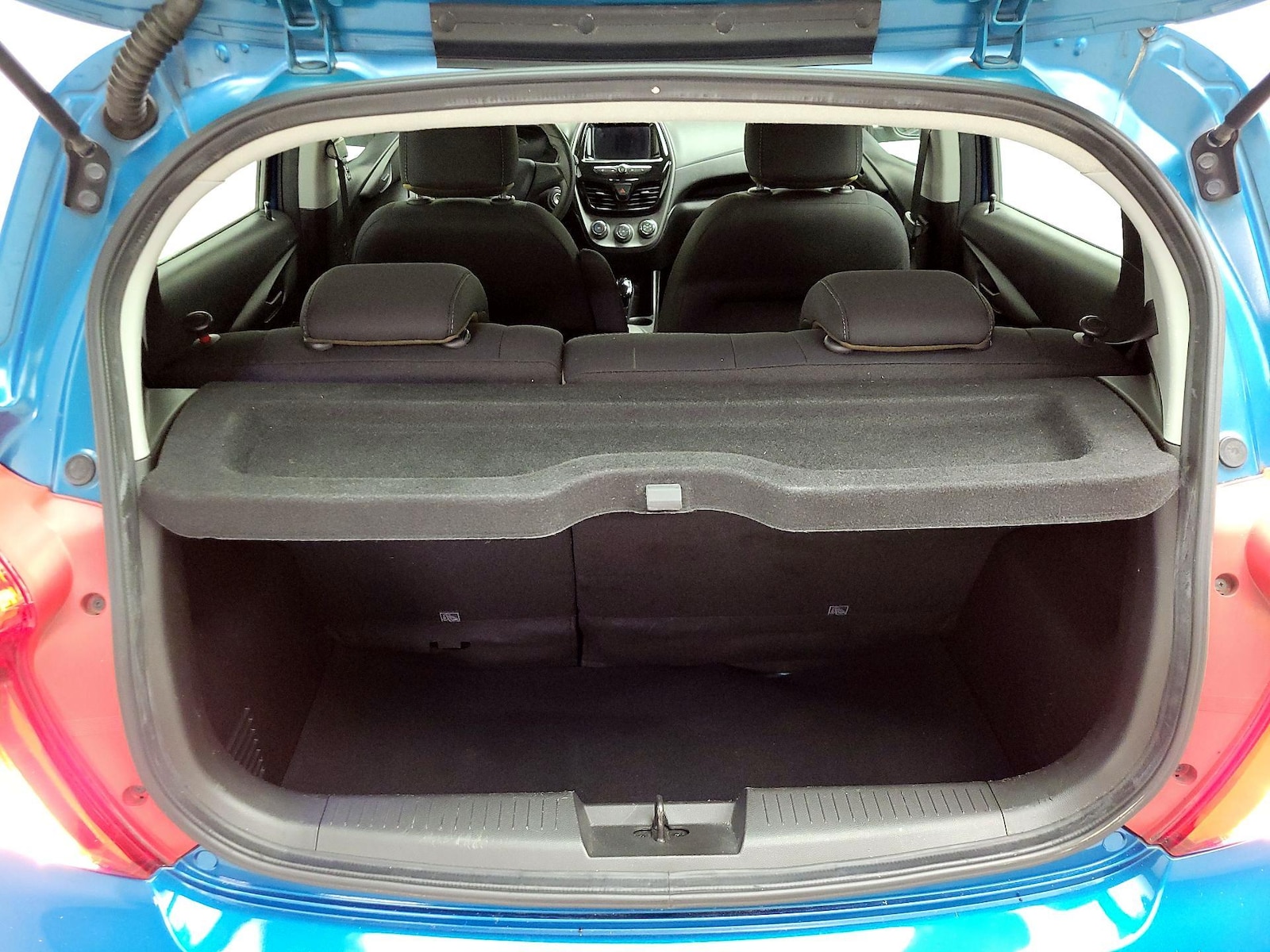 2019 Chevrolet Spark LS - Photo 22