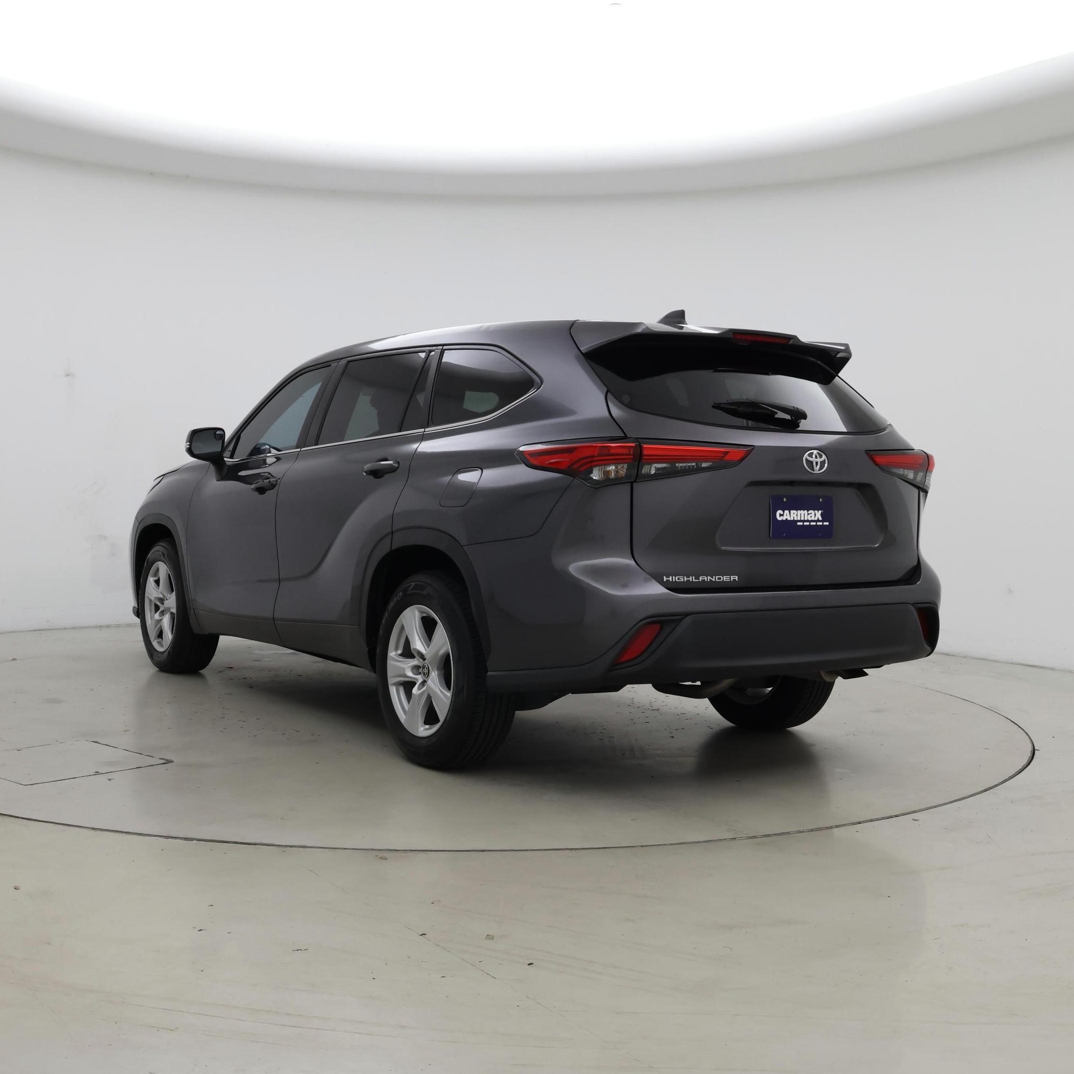 Thumbnail: 2023 Toyota Highlander - 2