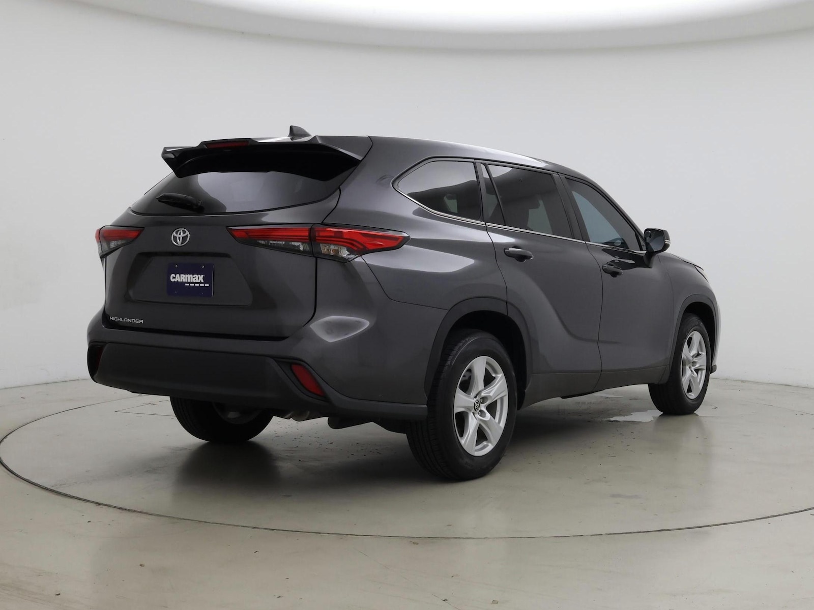 2023 Toyota Highlander L - Photo 9