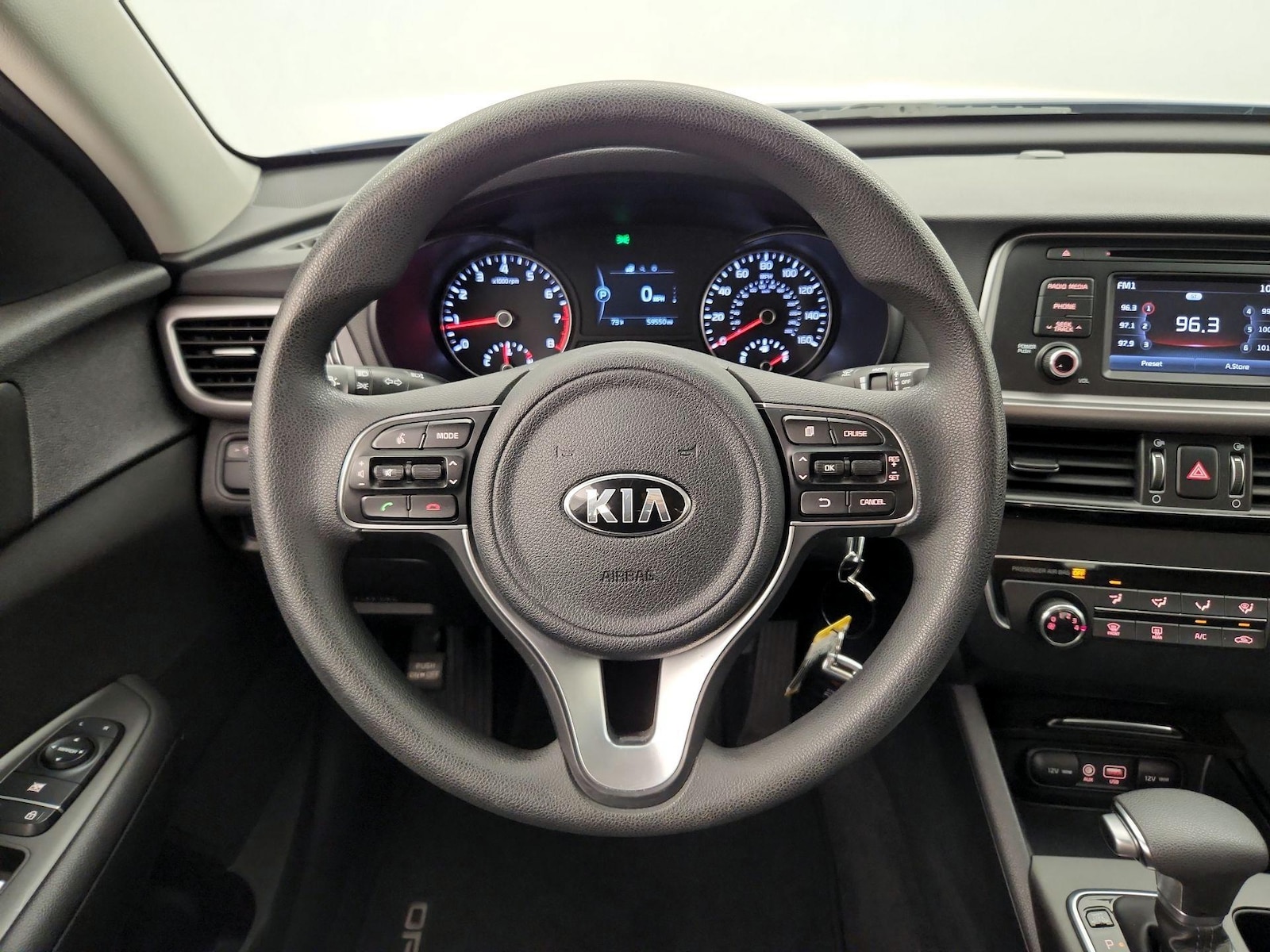 2017 Kia Optima LX - Photo 11