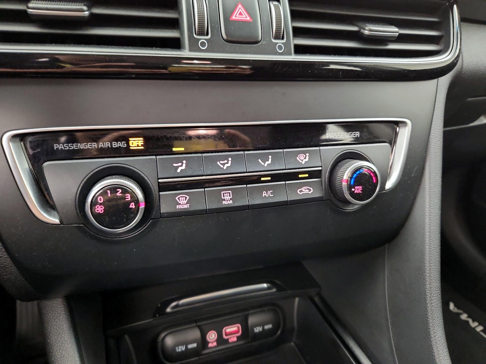 2017 Kia Optima LX - Photo 17