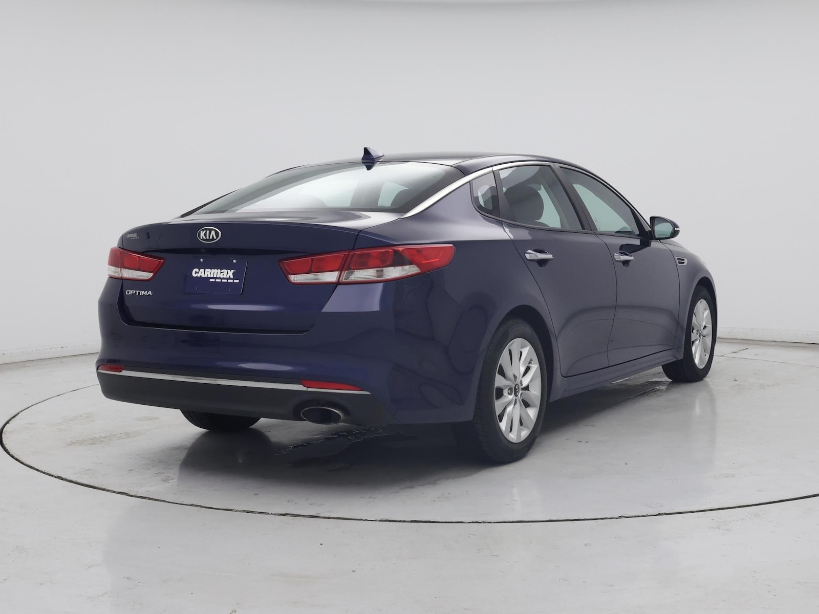 2017 Kia Optima LX - Photo 9