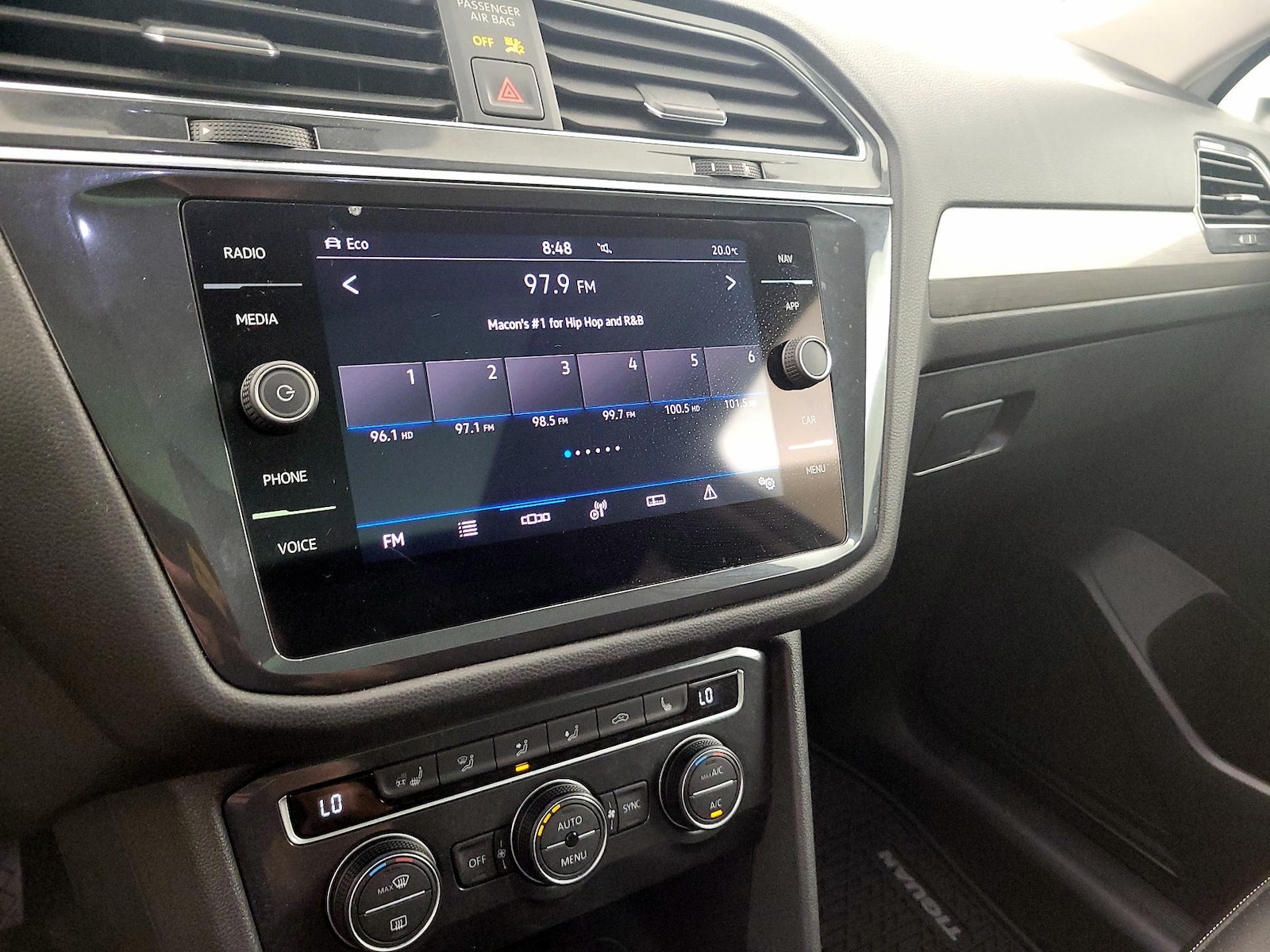 2021 Volkswagen Tiguan SEL - Photo 16