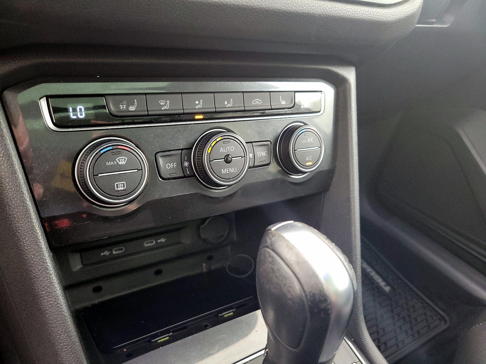 2021 Volkswagen Tiguan SEL - Photo 17
