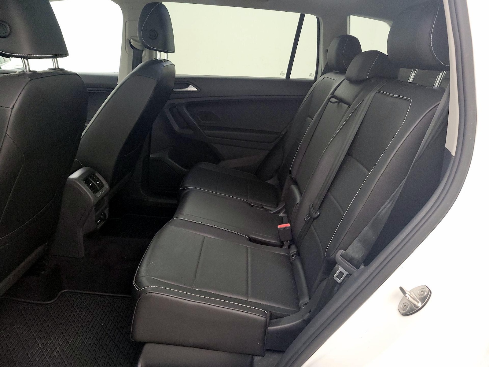 2021 Volkswagen Tiguan SEL - Photo 21