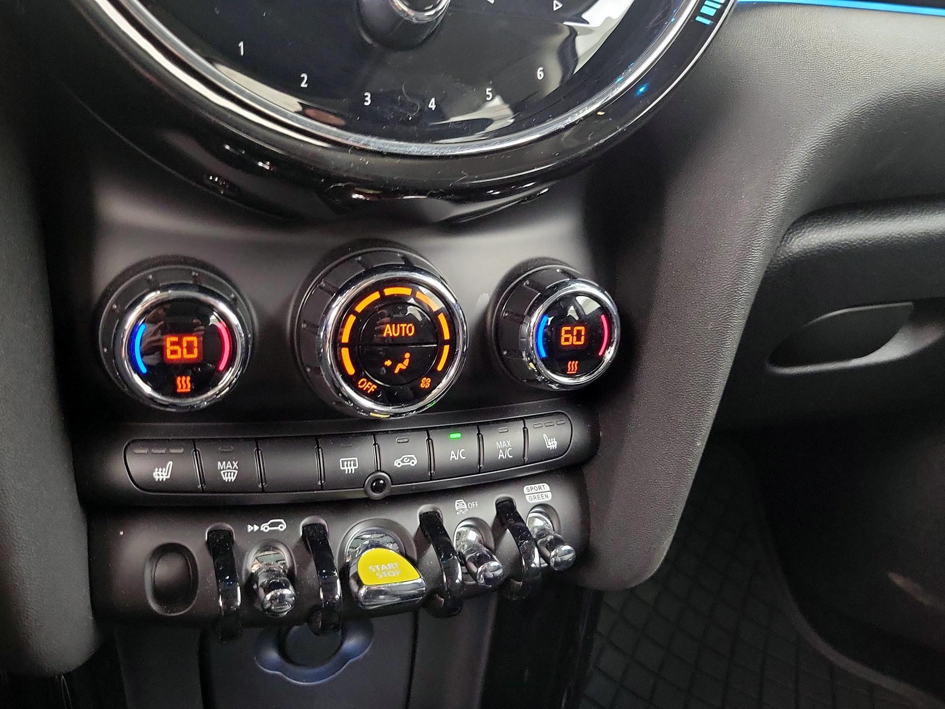 Thumbnail: 2024 MINI Cooper Hardtop - 17