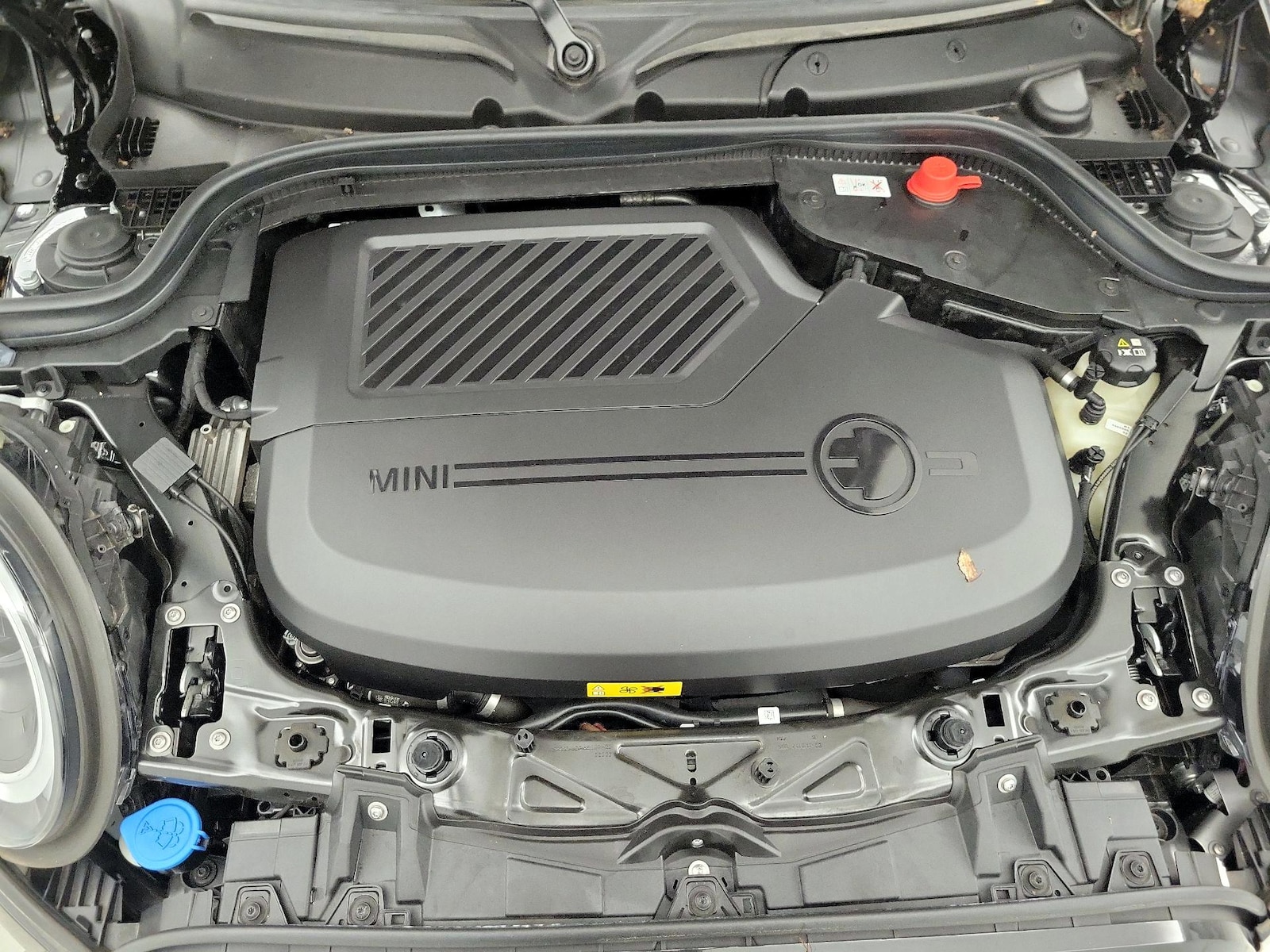 2024 MINI Hardtop 2 Door SE - Photo 23