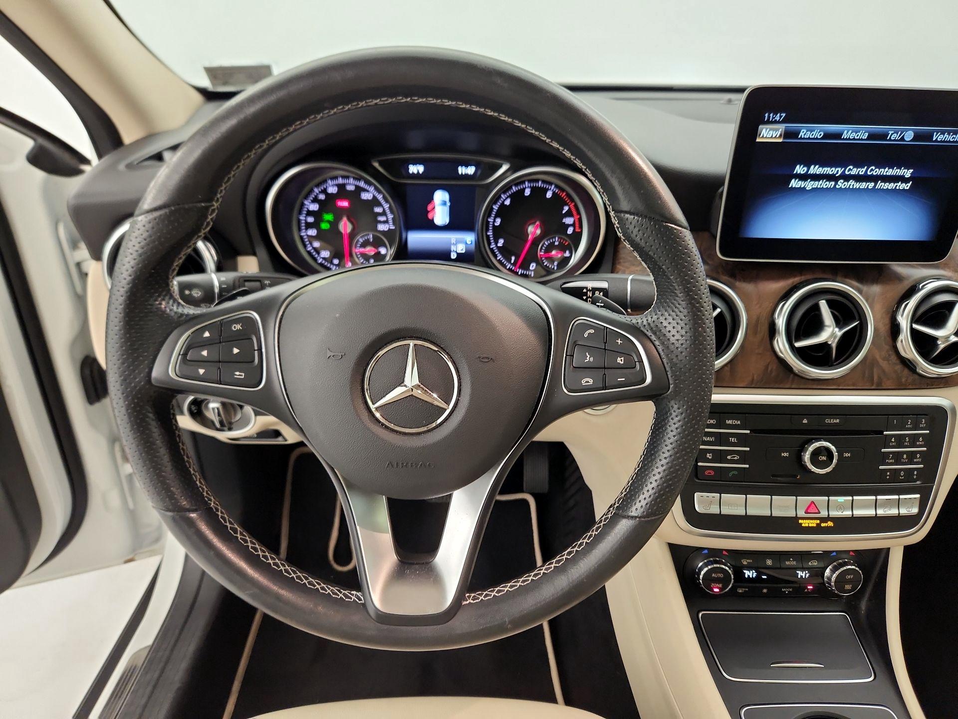 Thumbnail: 2019 Mercedes-Benz GLA - 10